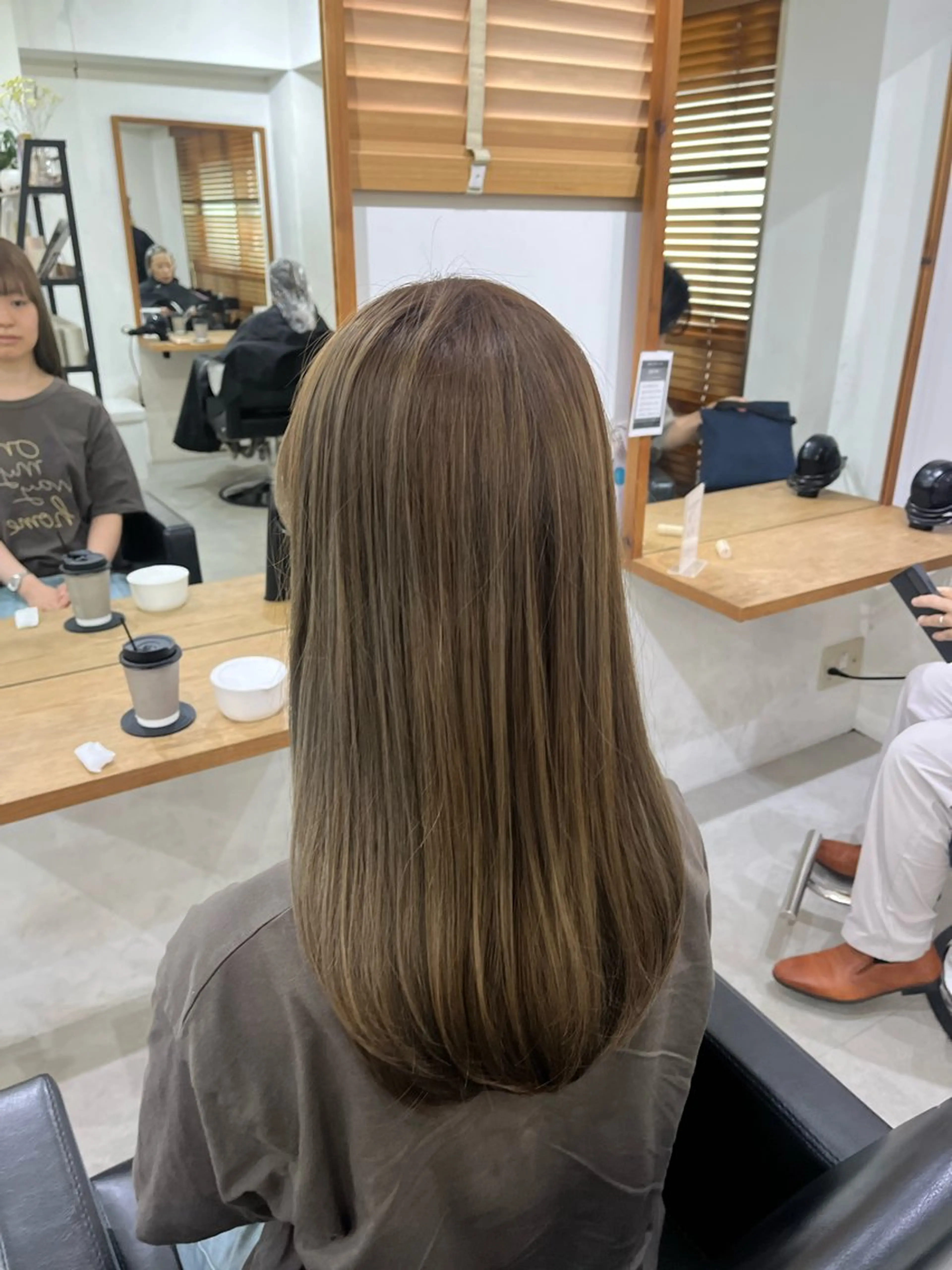 ロング カラー ✨🎨ブリーチなし 透明感カラー✨美友のヘアスタイル