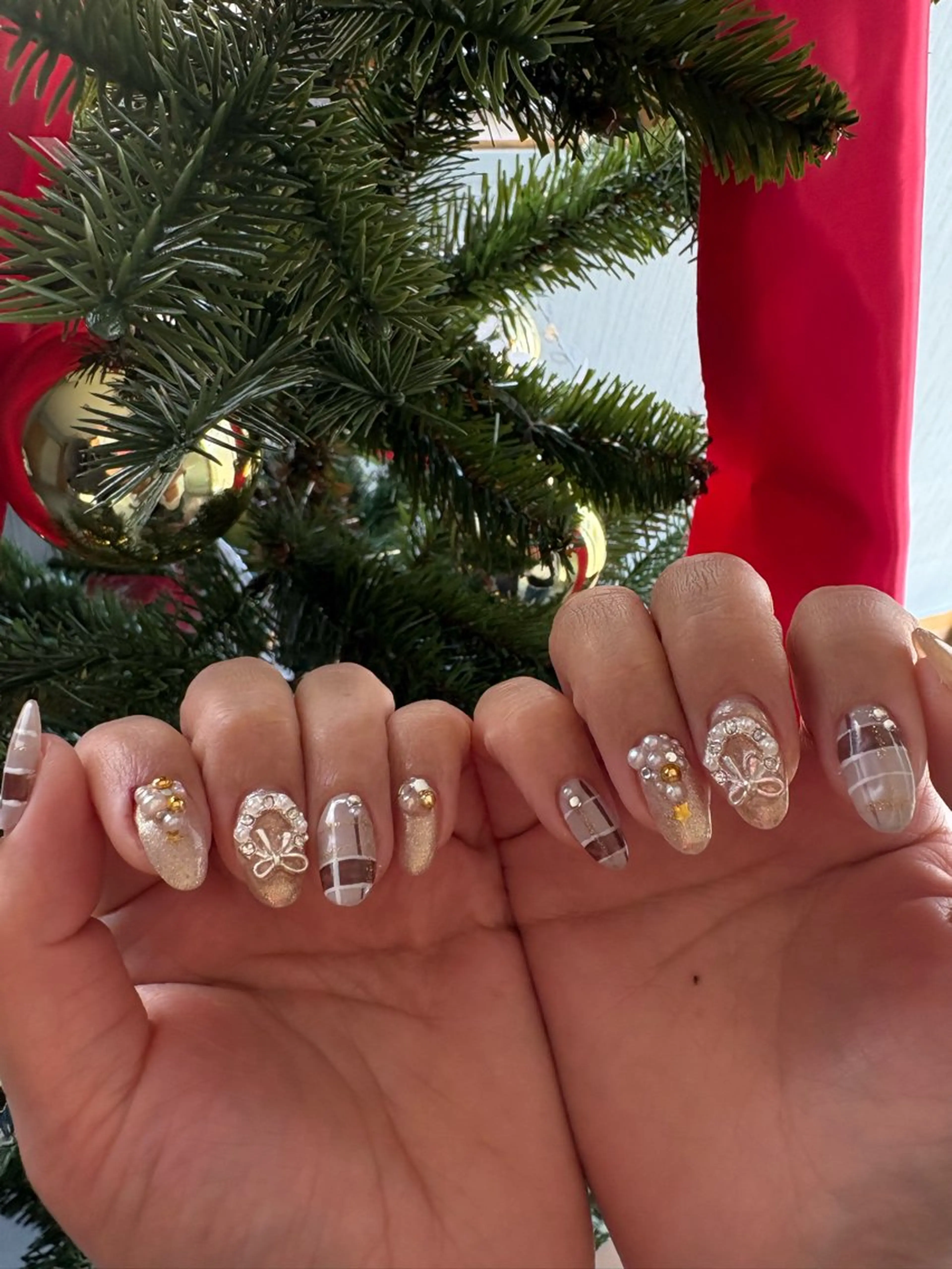 ネイル Rubyna所属・Rubyna HINAのネイルデザイン