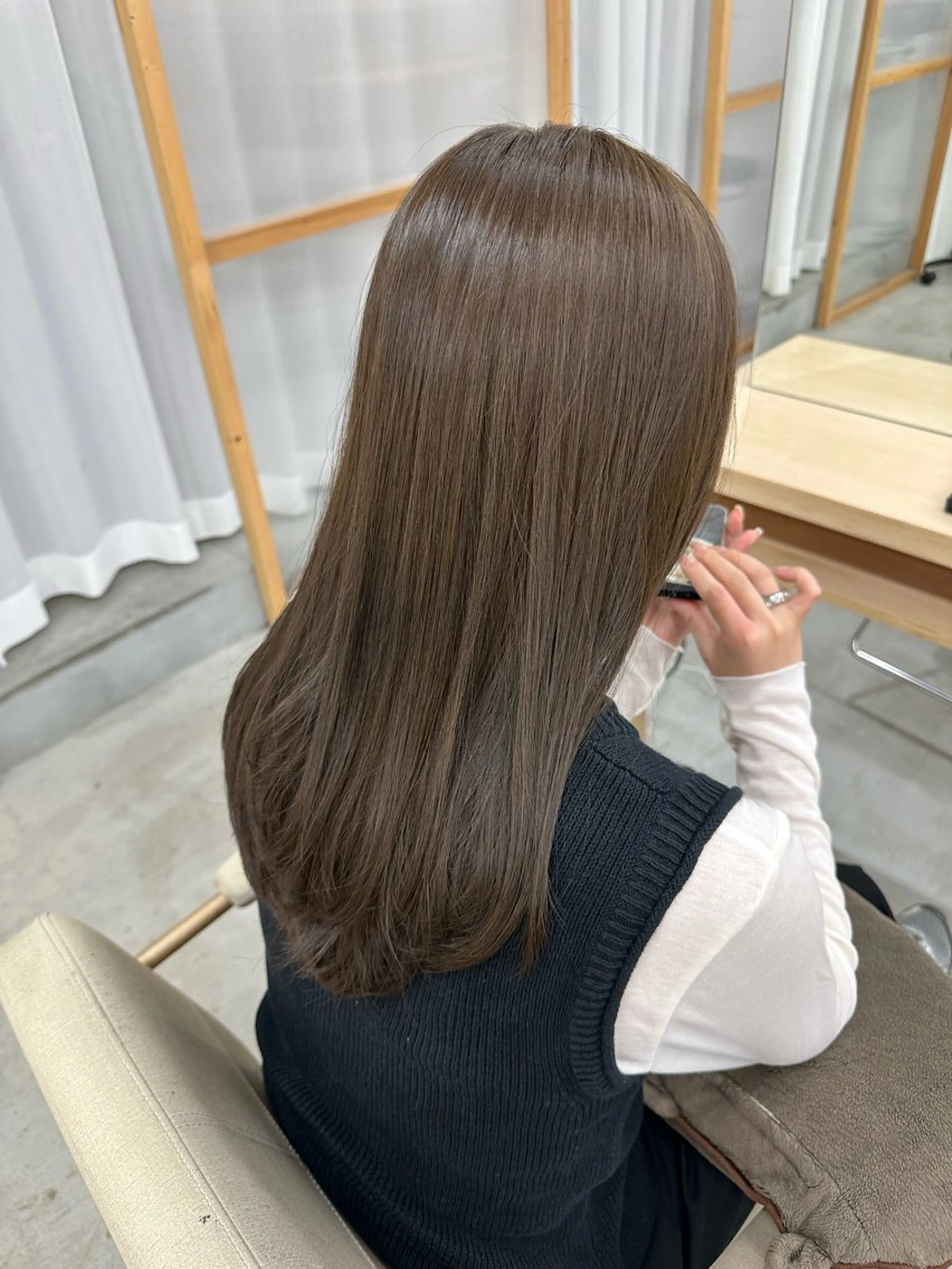 ミディアム カラー ベージュカラー ブリーチ ブリーチなしカラー ヘアカラー トリートメント miku/艶髪/ ハイトーン/オリーブのヘアスタイル