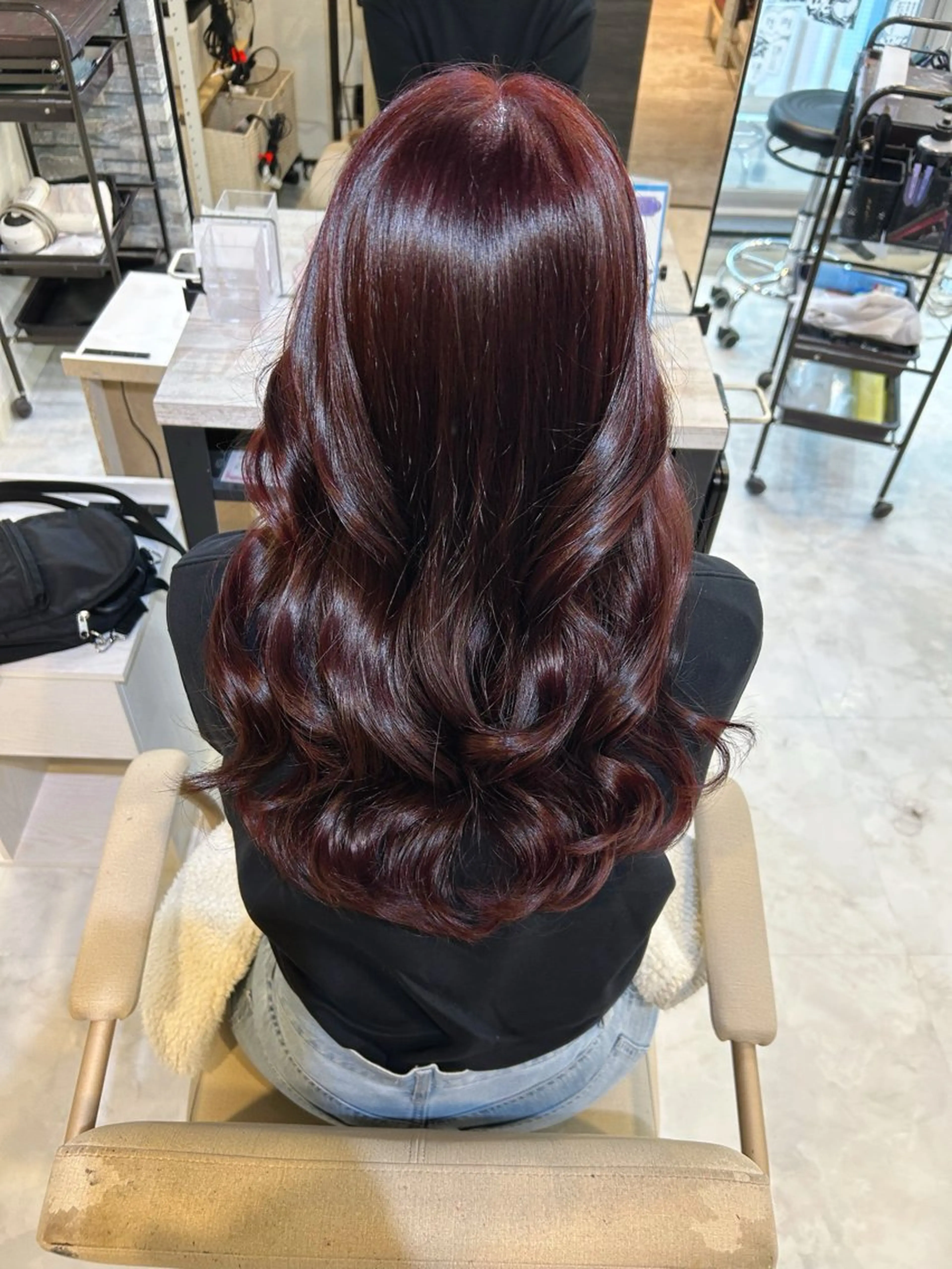ロング カラー ヘアカラー 荻野 ひなのヘアスタイル