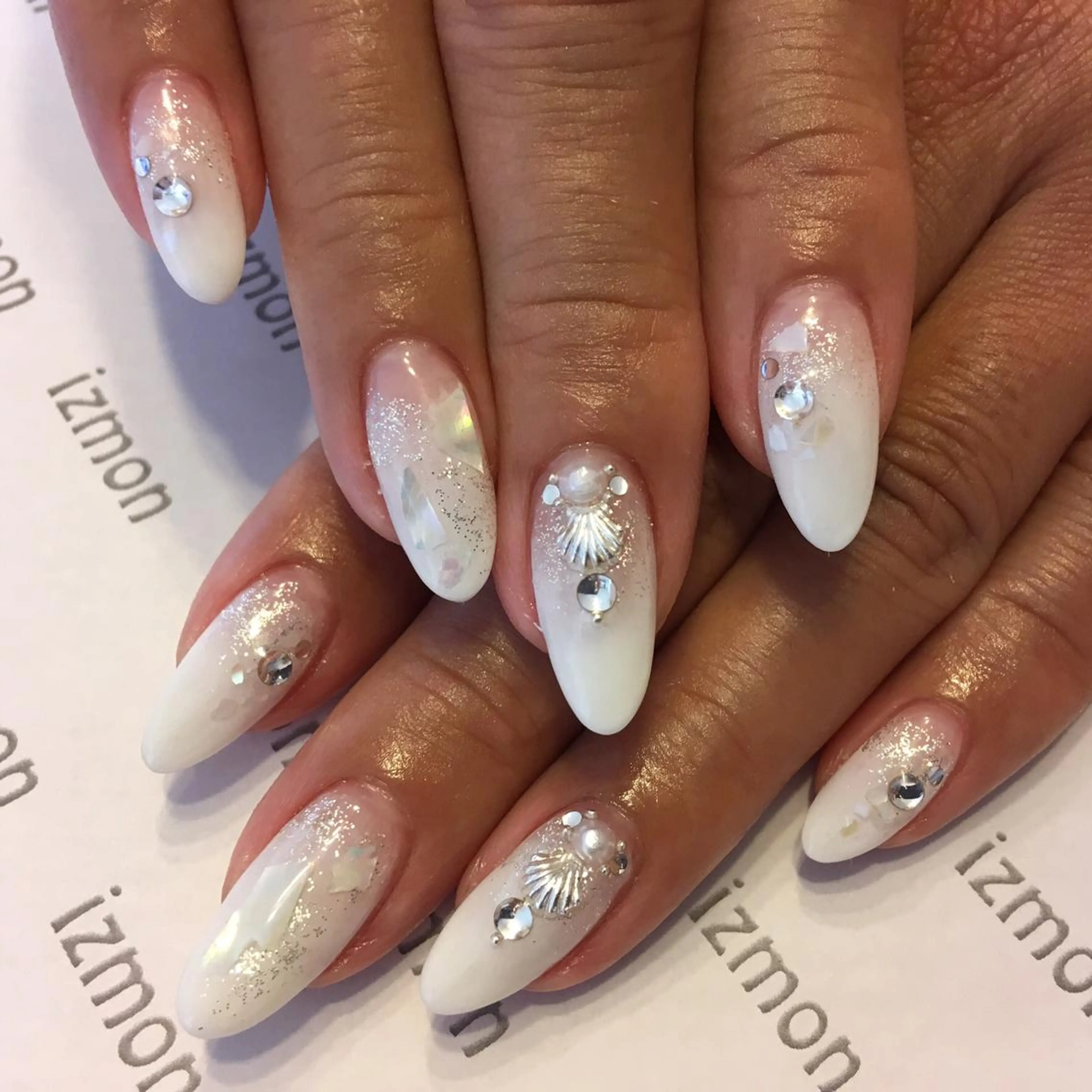 ネイル izmon所属・🦋izmon nailstudioのネイルデザイン