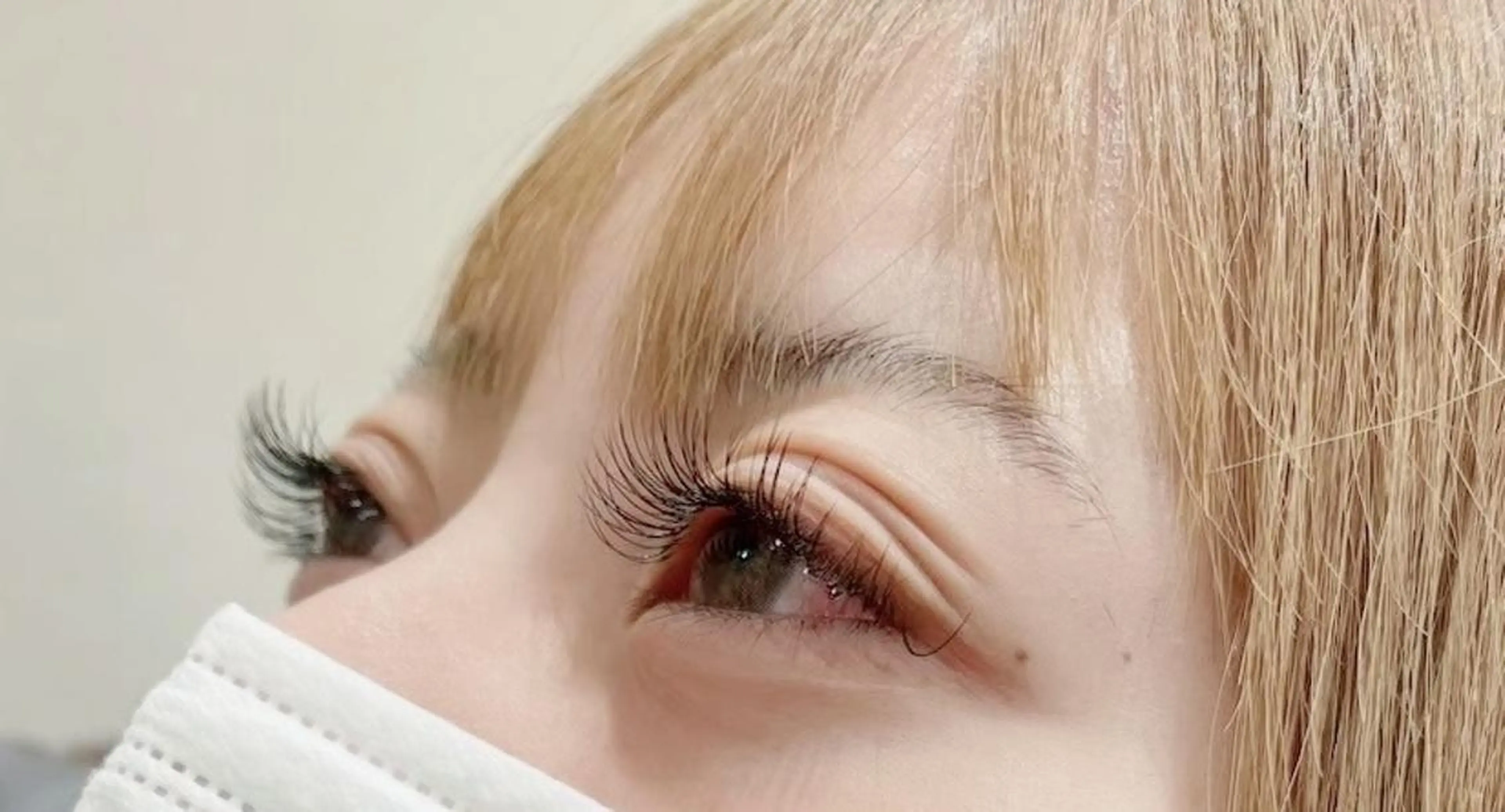 【12/24.25】まつ毛エクステ　オフ有100本/オフ無し120本　(付け足し可)の写真