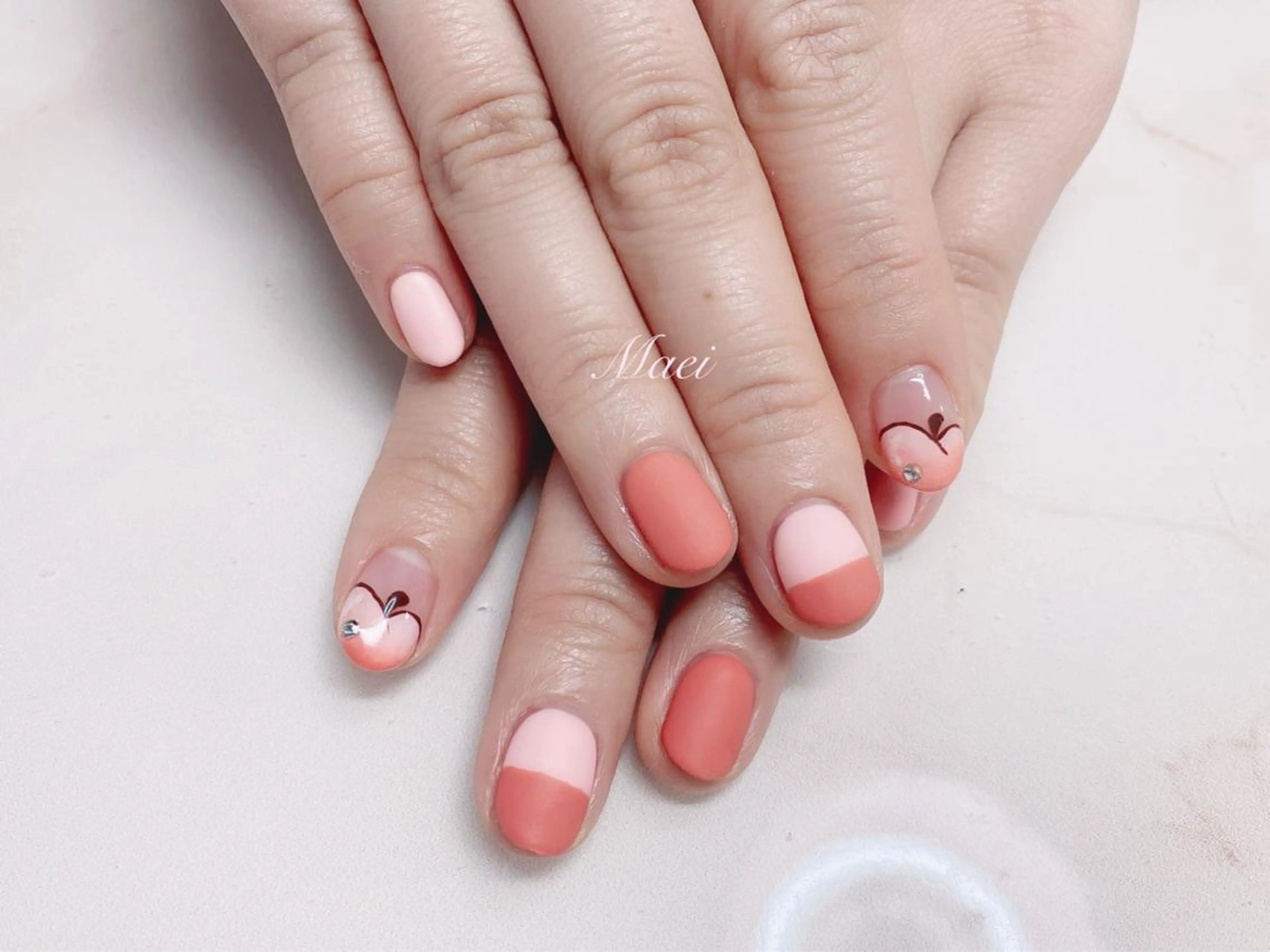 ネイル ハンドネイル ハンドケア NIMO ネイルサロンのネイルデザイン