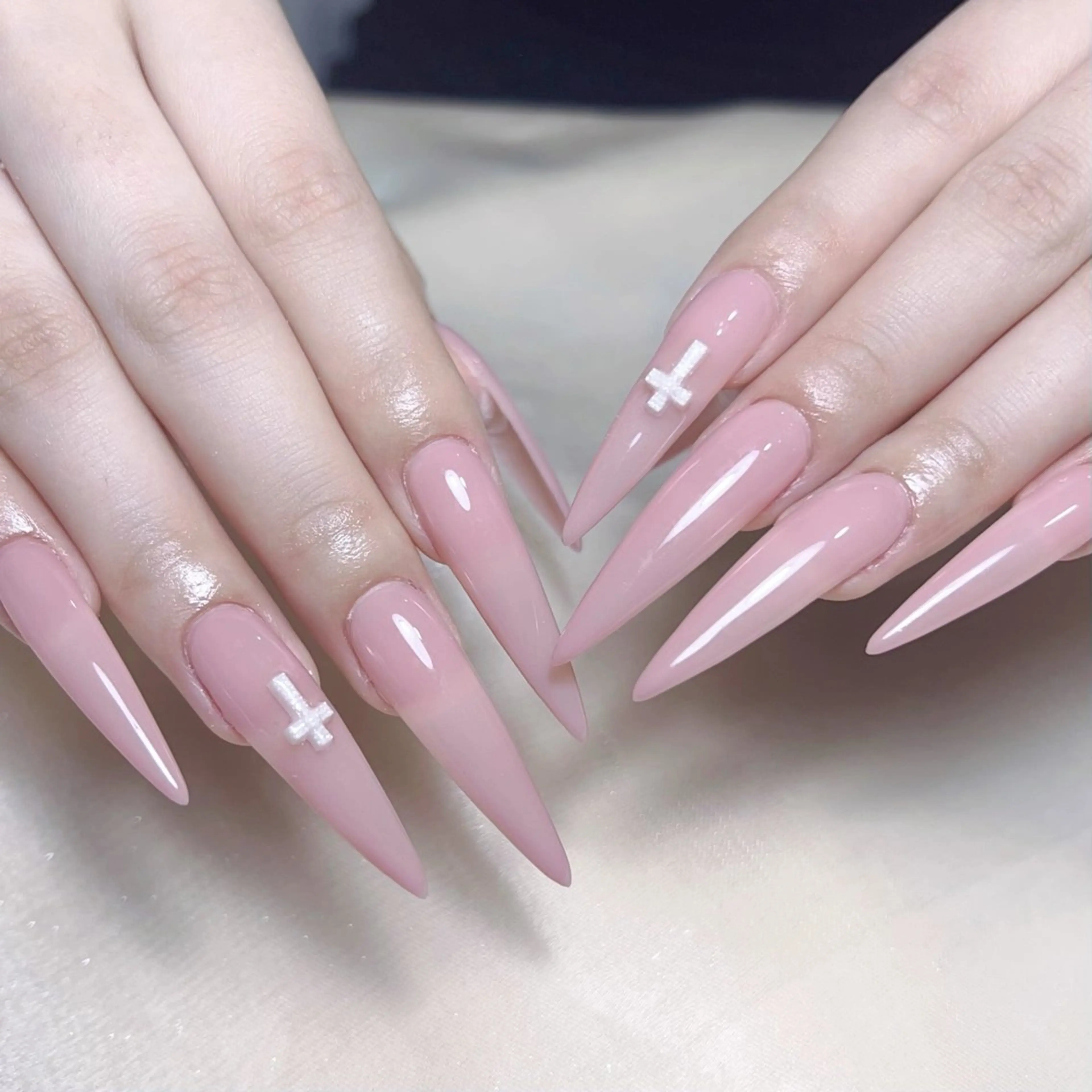 メンズ ネイル メンズ韓国風 アートネイル オーロラネイル ガーリー キラキラネイル ハンドネイル Nail salon 木にいるのネイルデザイン