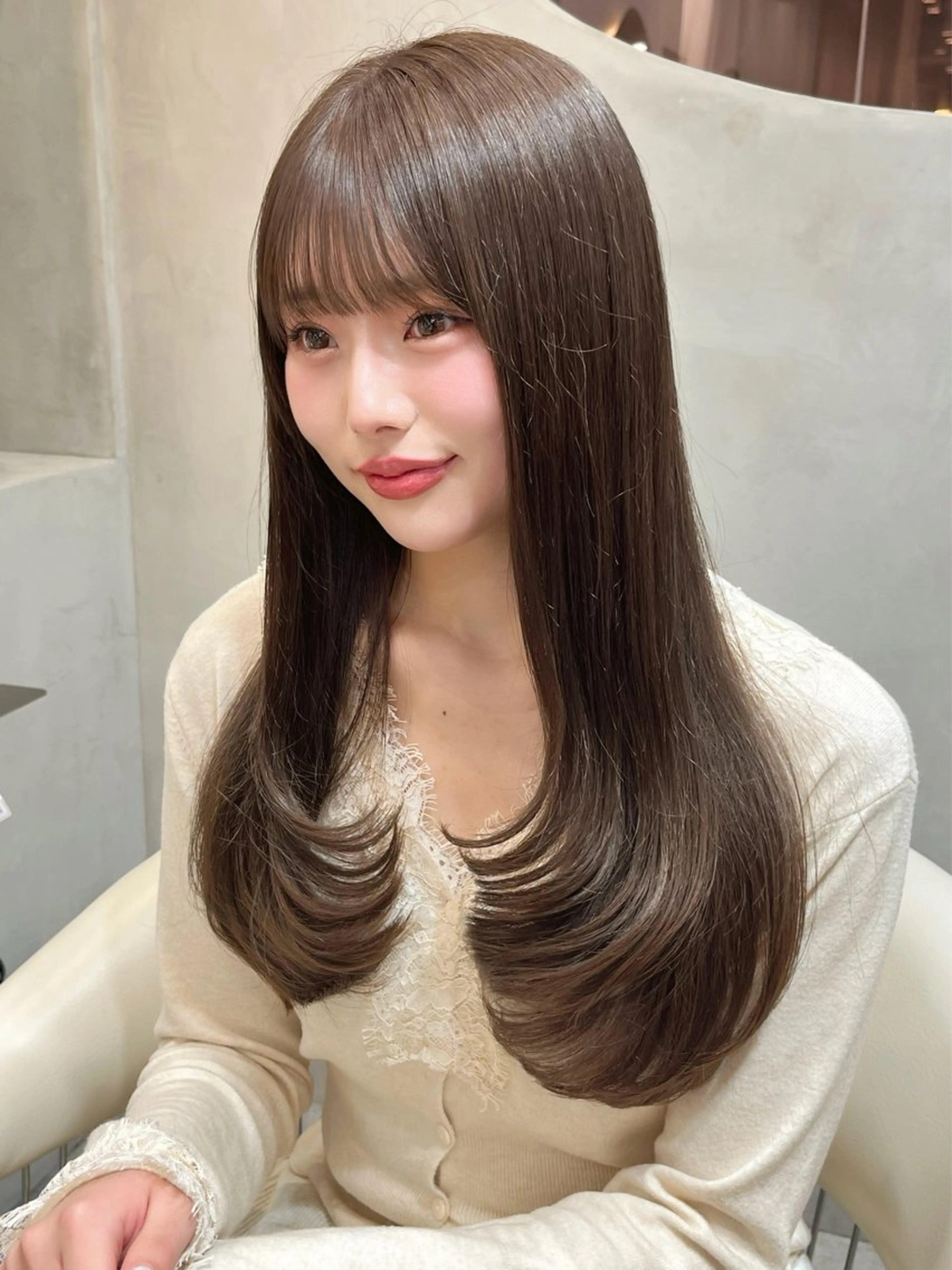 ロング カラー 透明感カラー ダブルカラー 顔まわりレイヤー 韓国風ヘア レイヤーカット ブリーチなし髪質改善 韓国ヘア　柏崎颯刀のヘアスタイル
