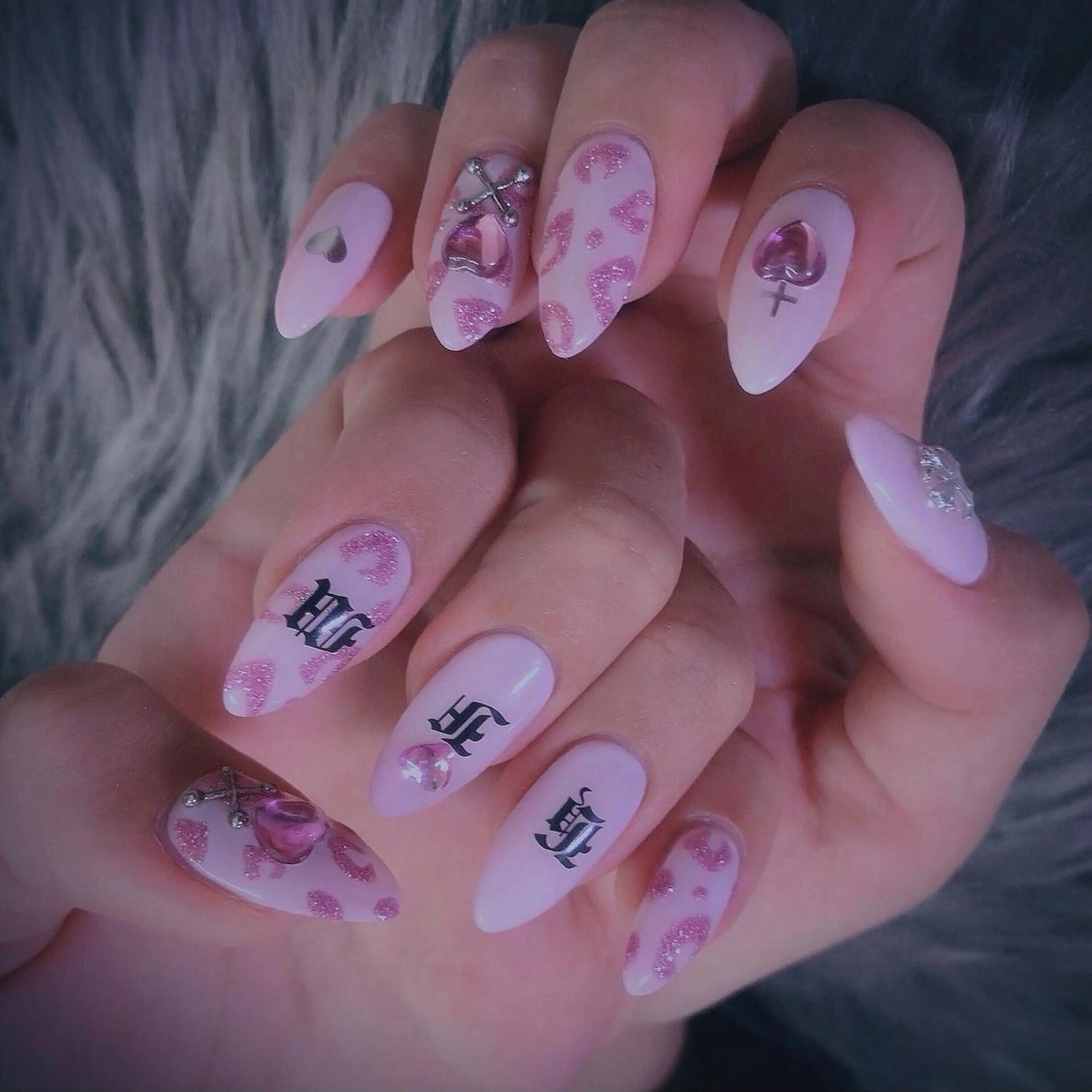 ネイル NOIROUGE所属・NOI ROUGEのネイルデザイン