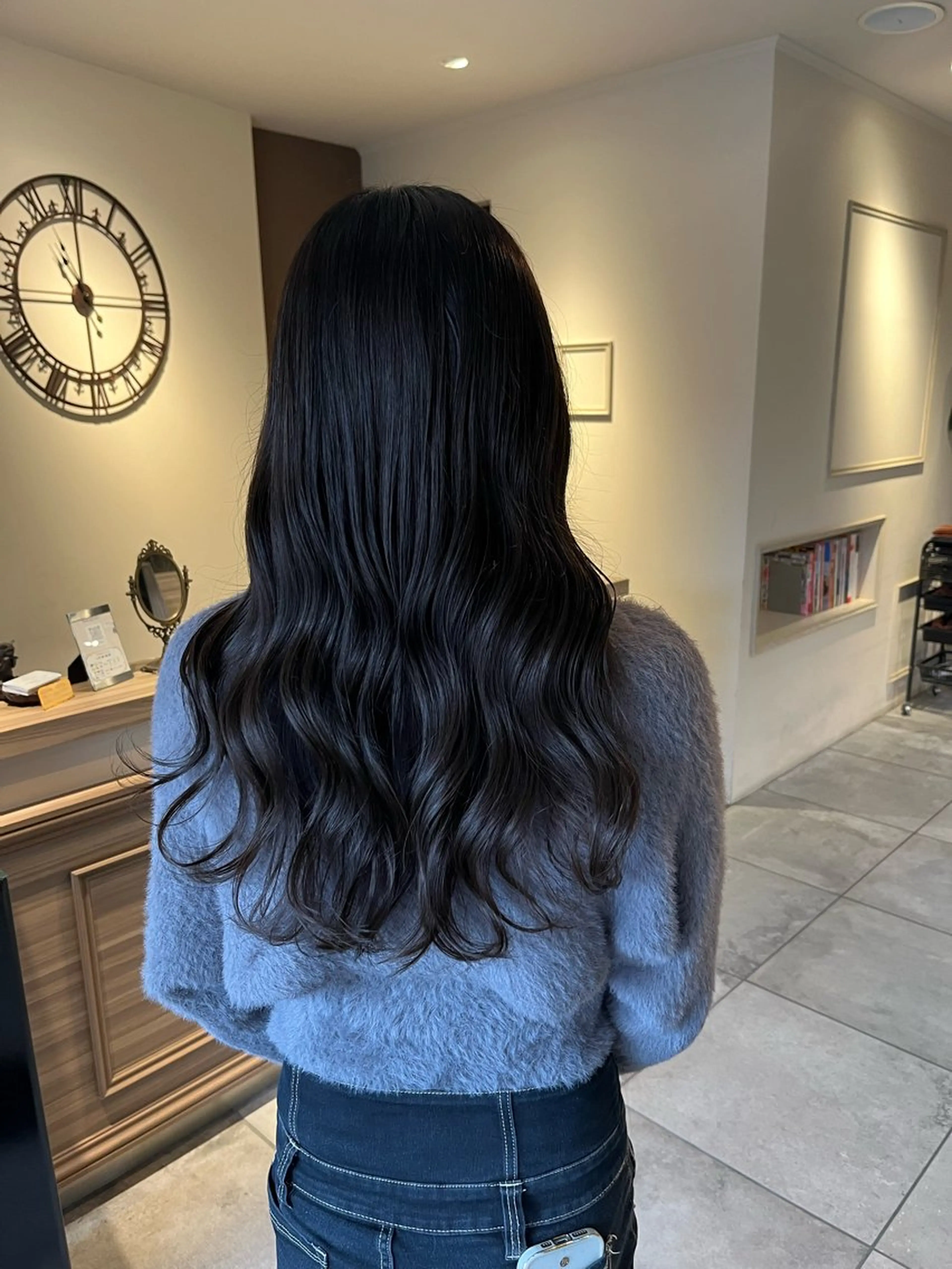 ロング カラー ネイビーカラー カット ヘアカラー トリートメント 川越 輝梨奈のヘアスタイル