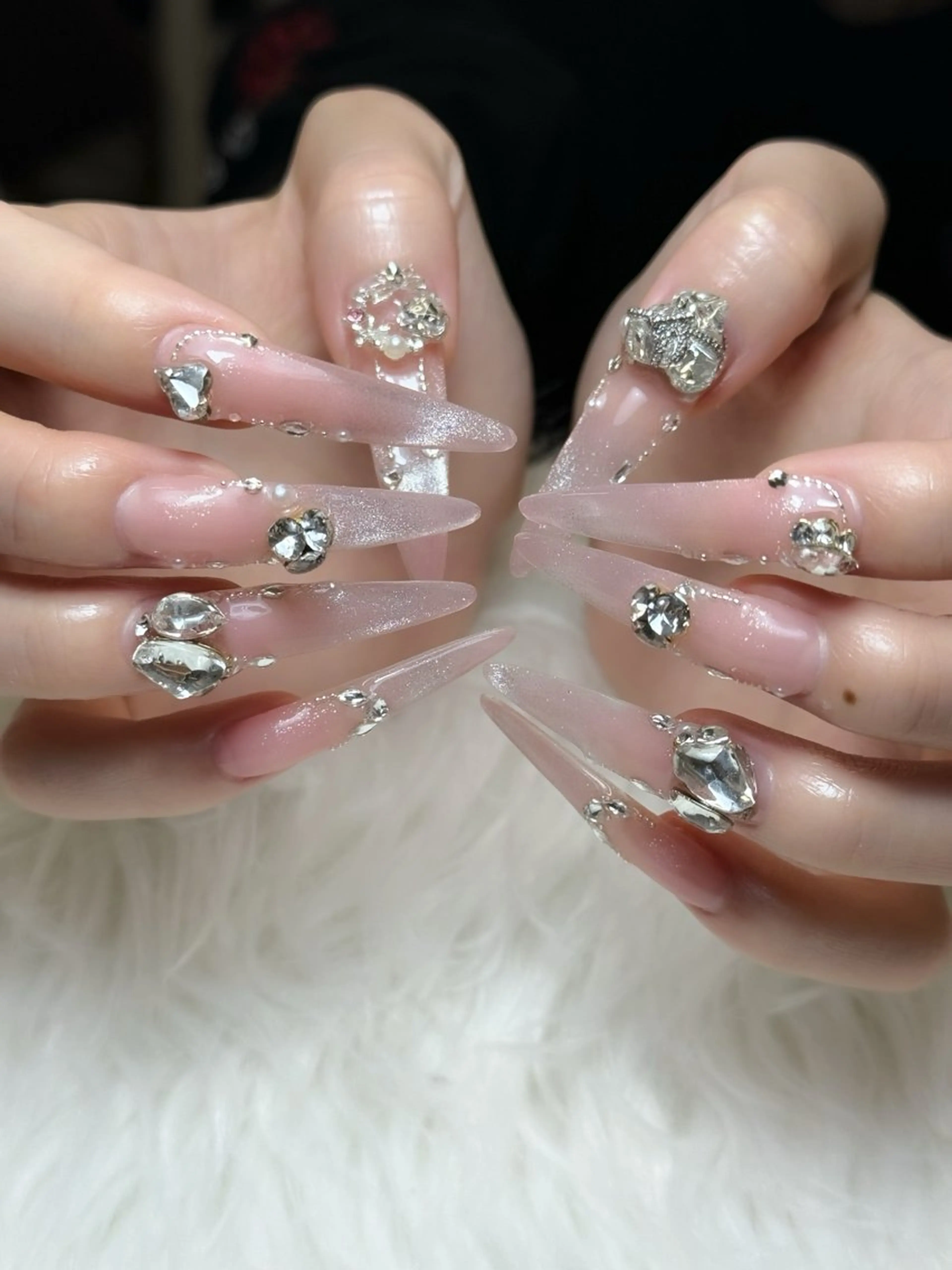 ネイル オーロラネイル チークネイル フットネイル フレンチネイル 韓国ネイル ハンドネイル Lumi Nailのネイルデザイン