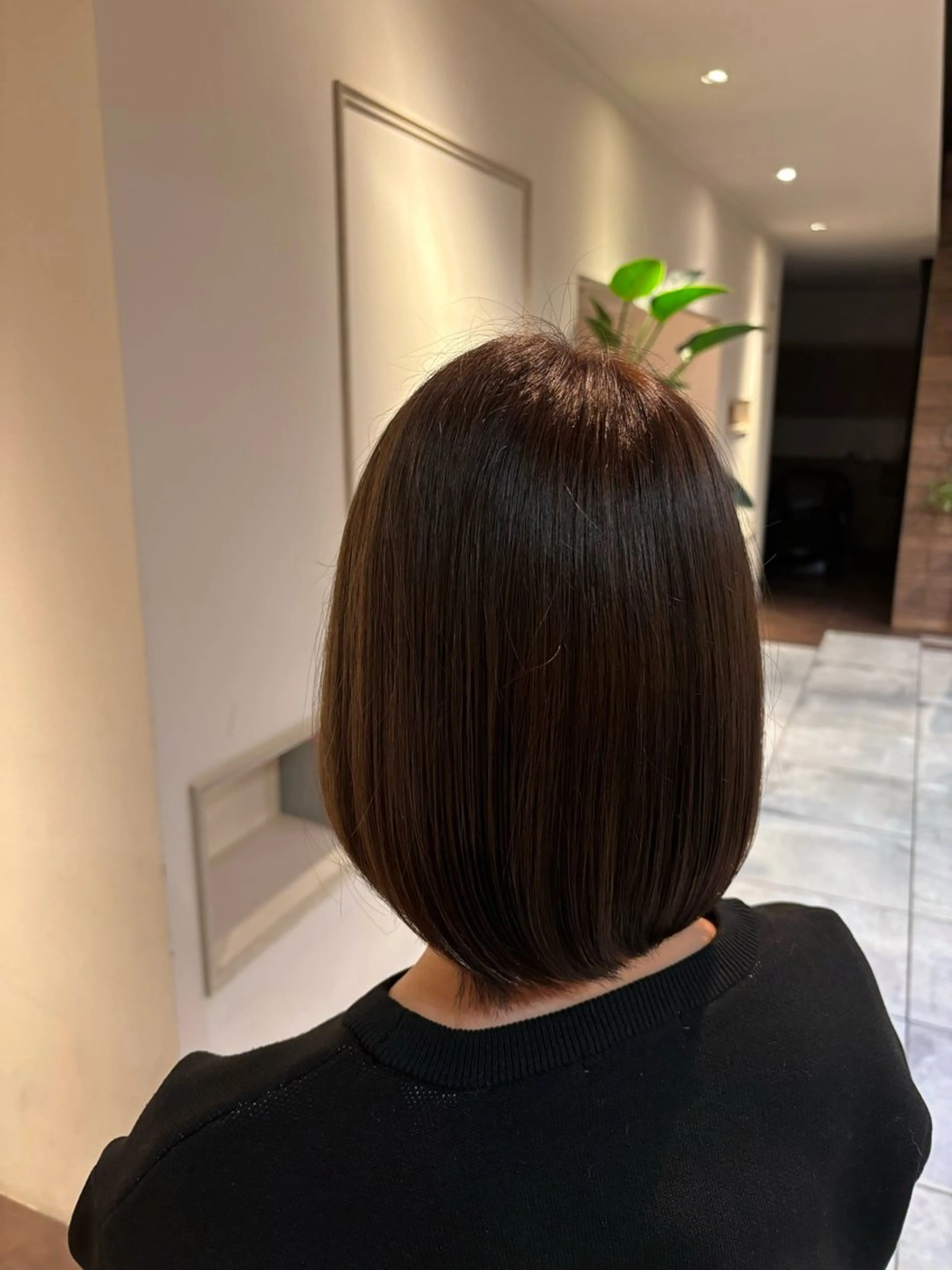 ミディアム カラー ブリーチ 𝗄𝖺𝗇𝗈 / 王道モテヘア🖤のヘアスタイル