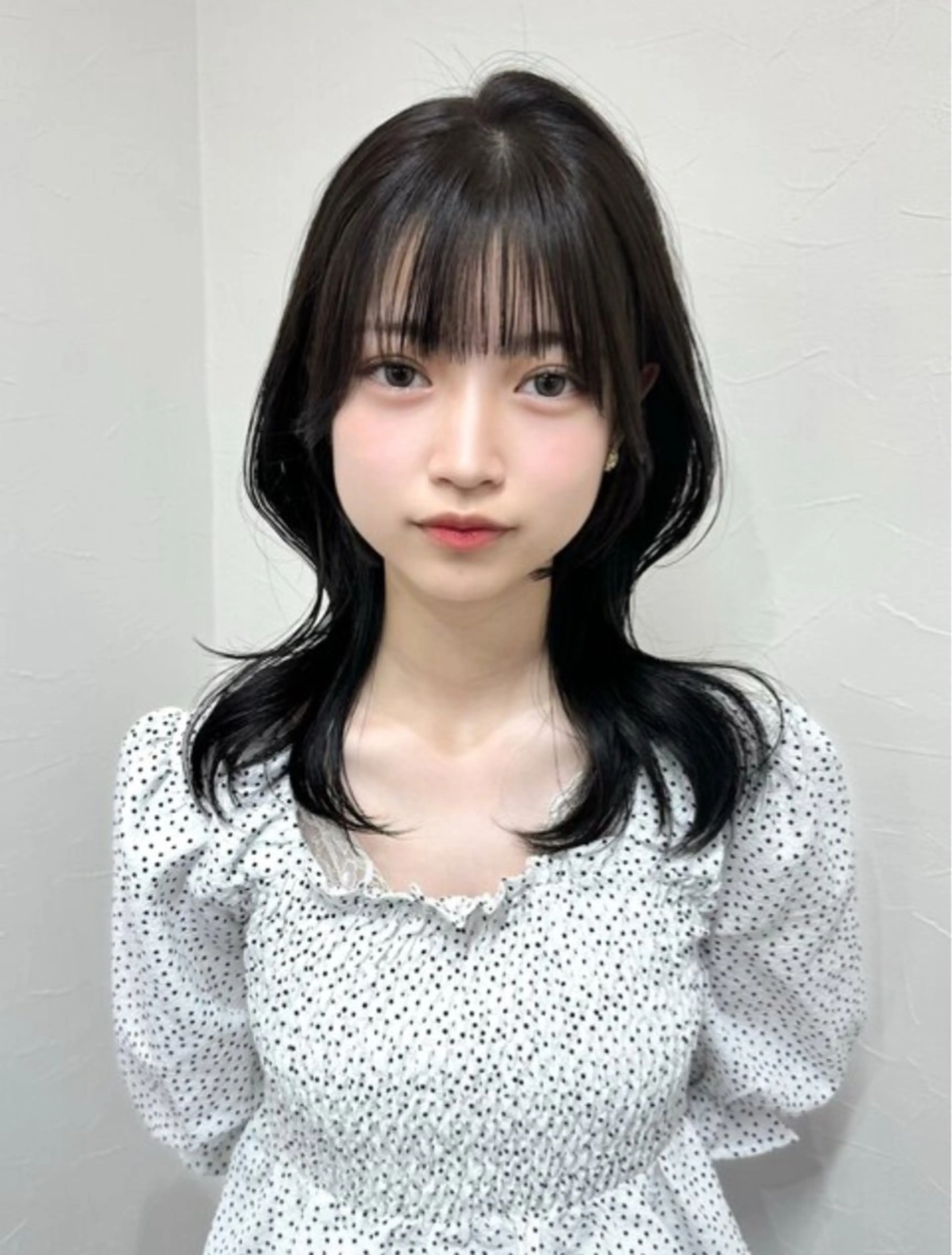 ミディアム カット トリートメント レイヤー/くびれ巻き 三好悠生のヘアスタイル