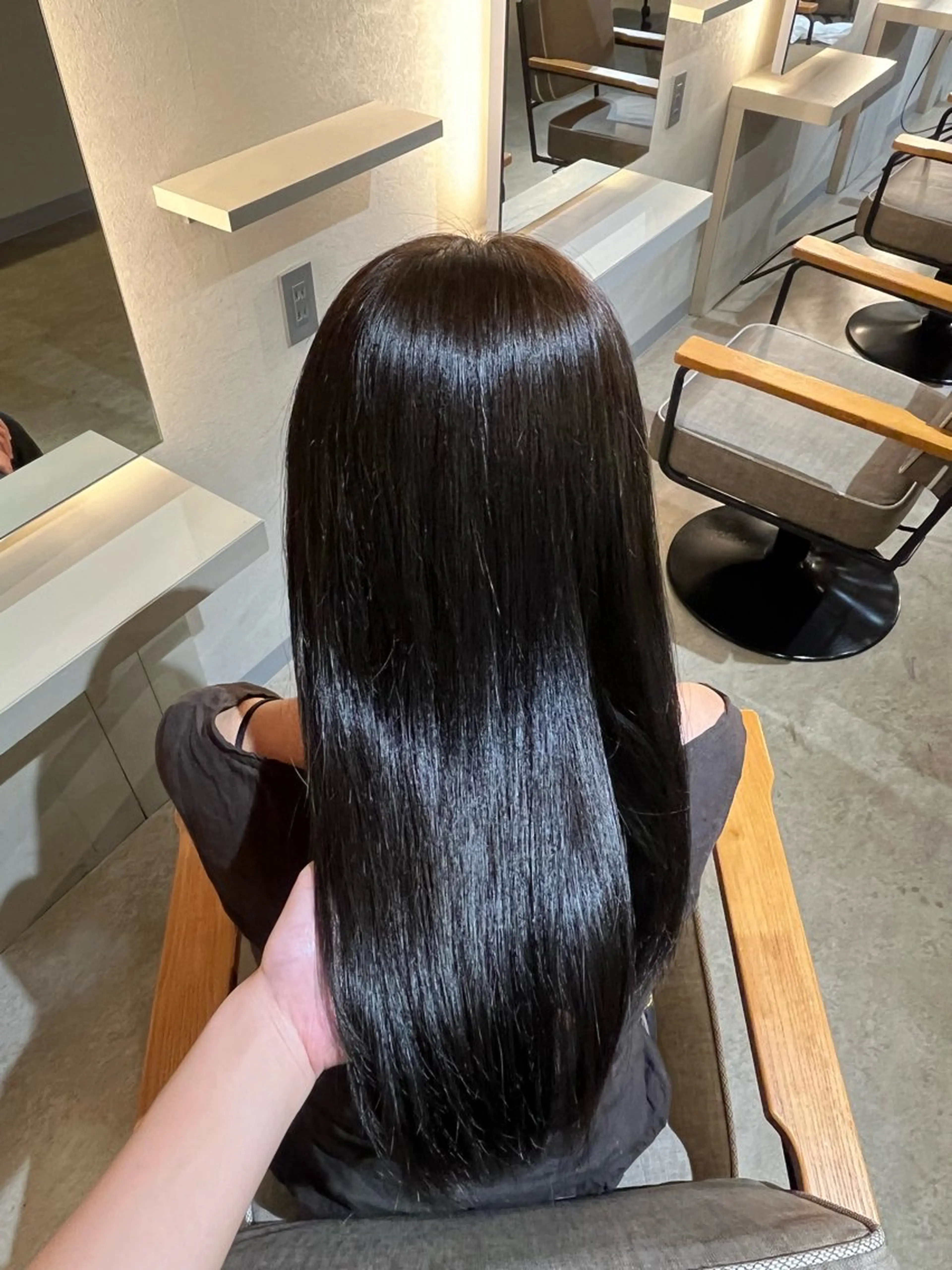 ロング カラー グレージュ オリーブグレージュ オリーブグレー 伊勢崎/透明感カラー an~✴︎のヘアスタイル