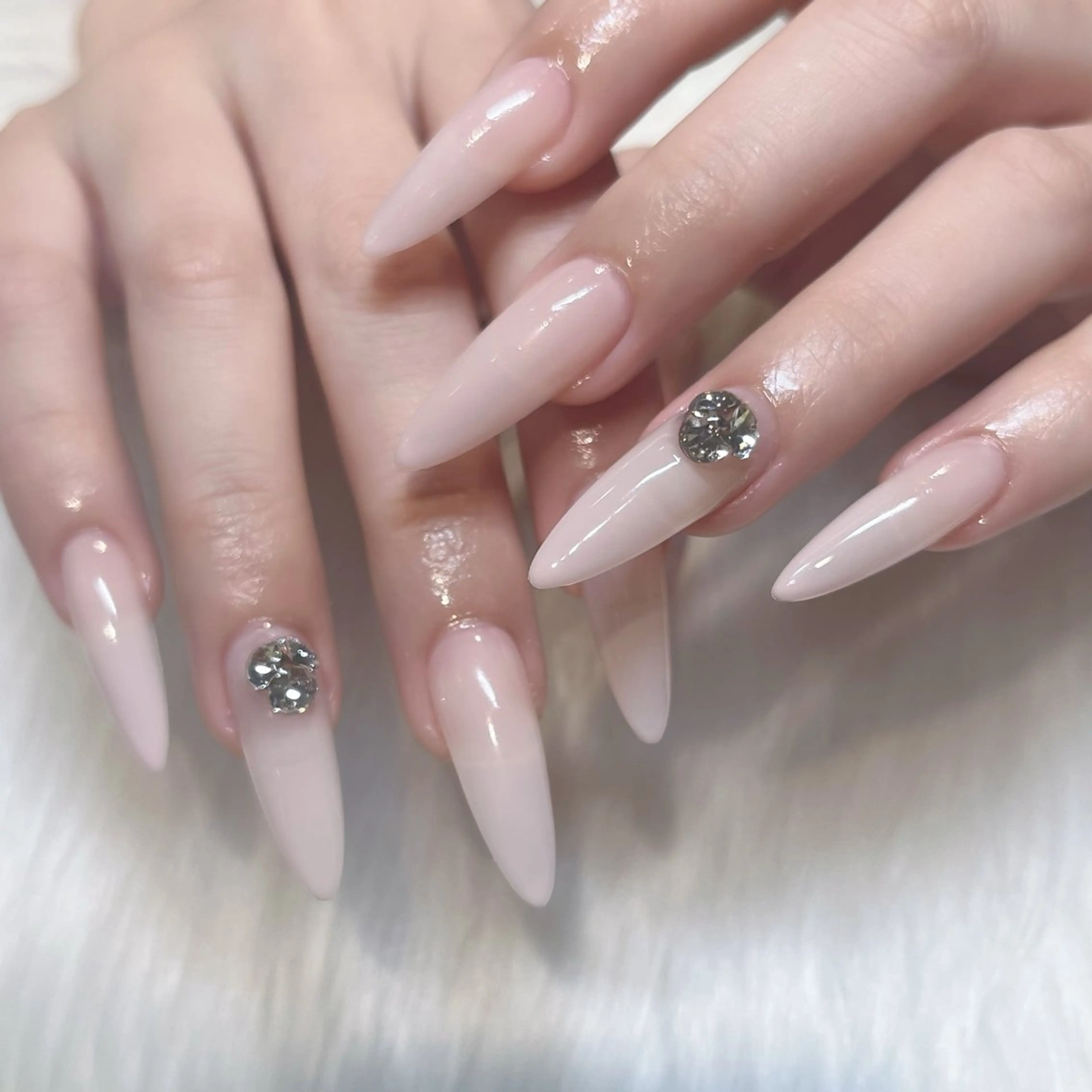 ネイル シンプルネイル ワンホンネイル ハンドネイル KOKONA 🎀のネイルデザイン