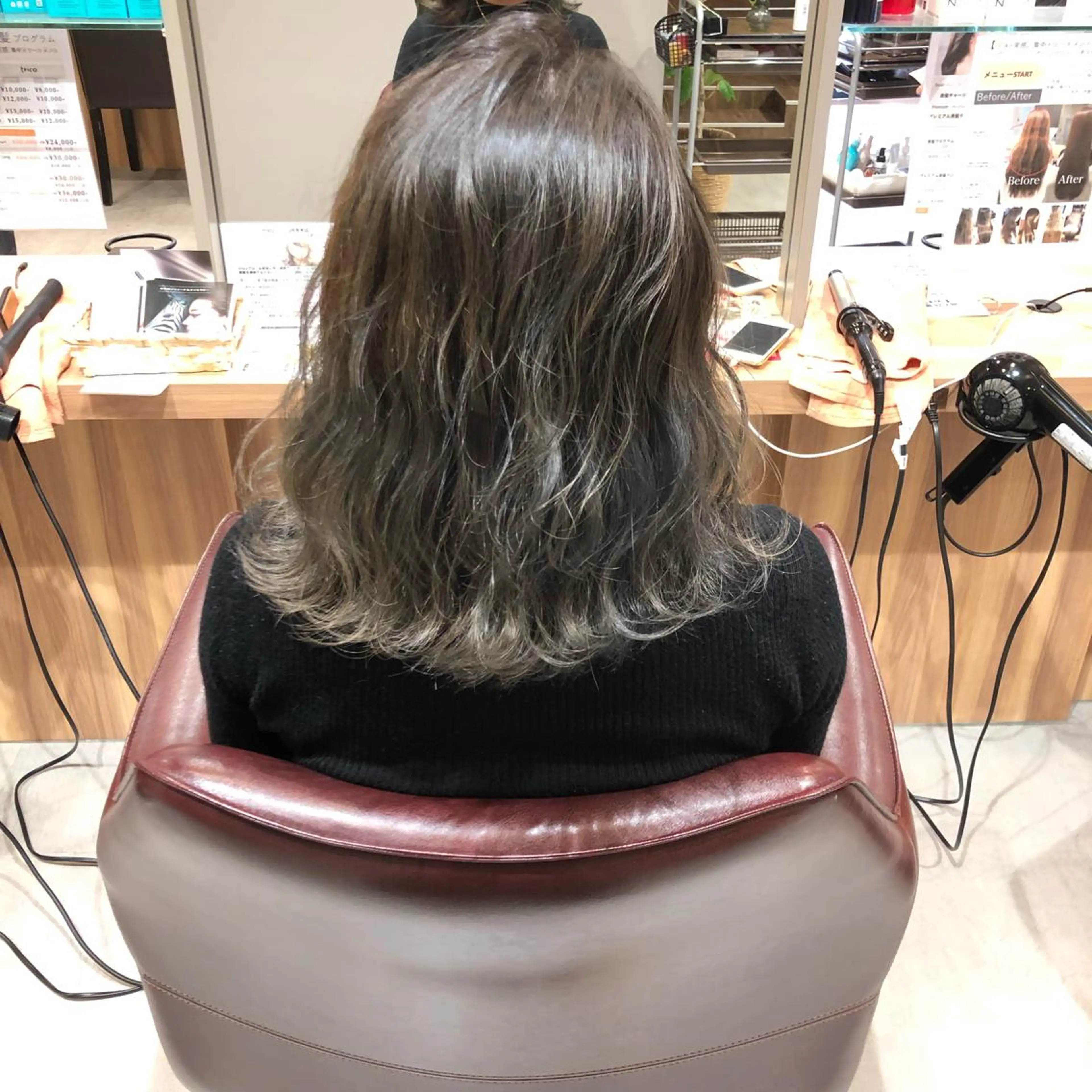 ミディアム ハイライト Dolce　梅田所属・城領 直輝のヘアスタイル