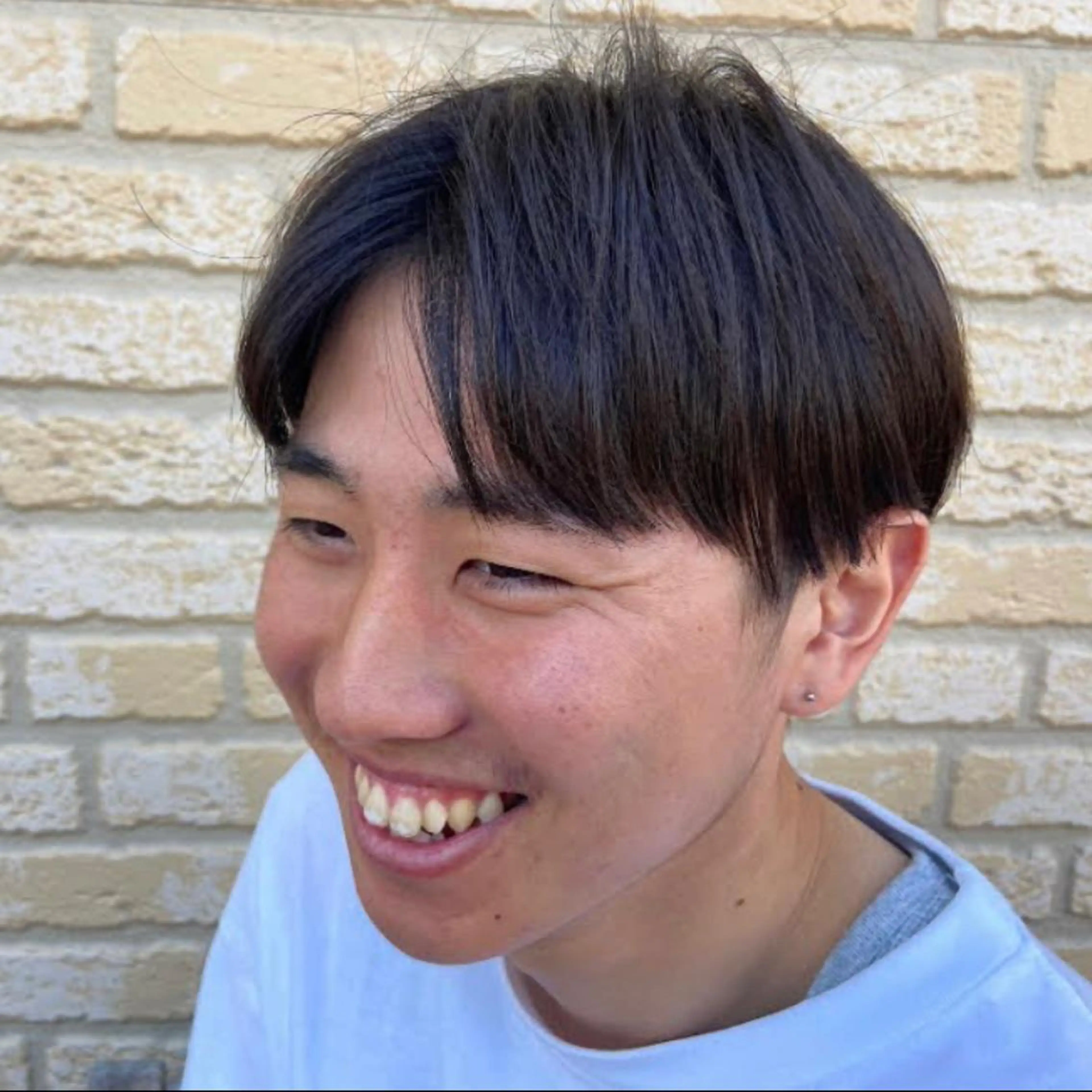 ショート メンズ センターパート メンズ韓国風 韓国風ヘア 髪質改善・酸性・ ストレート　Maruのヘアスタイル