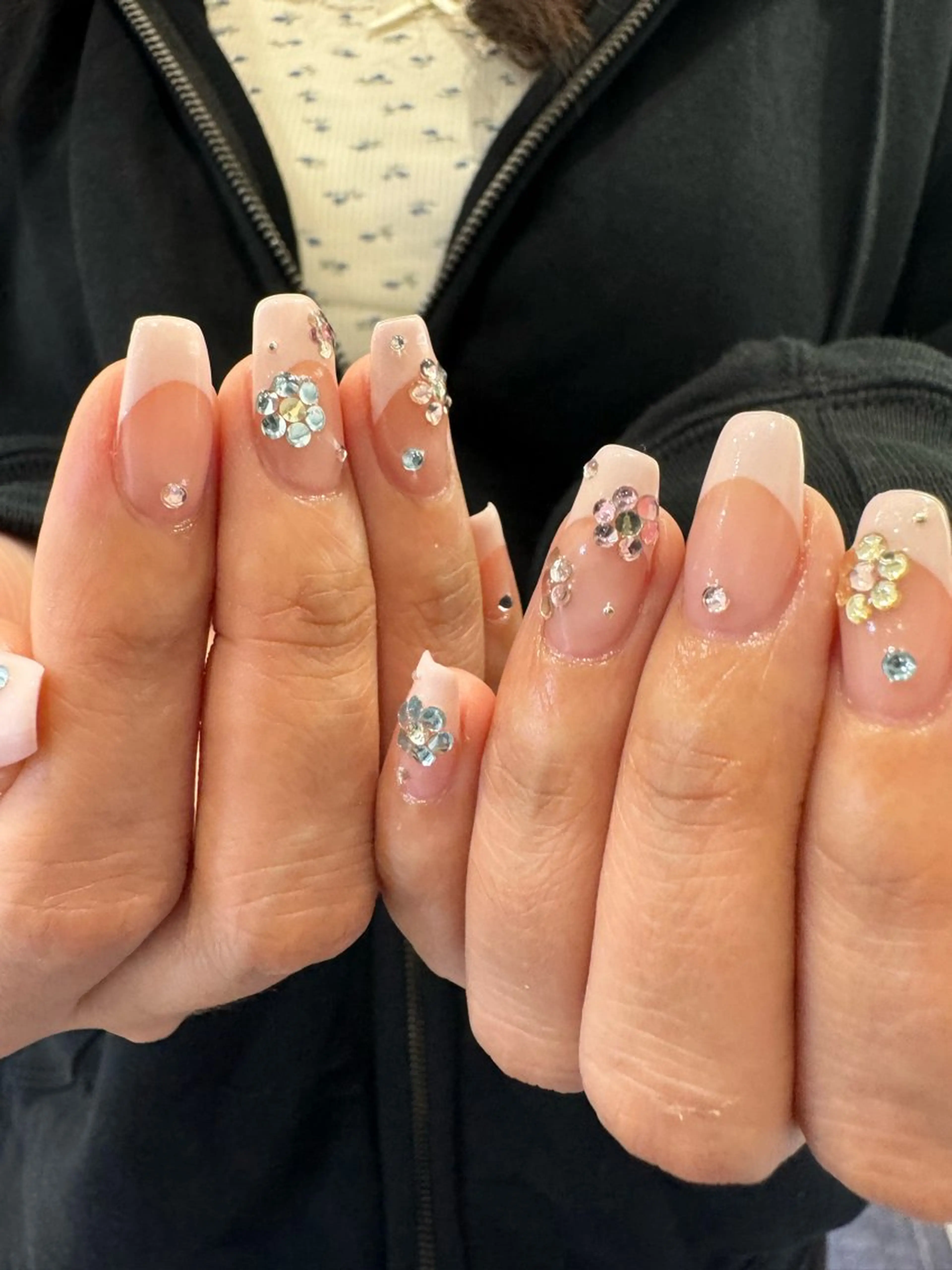 ネイル VENUS BELT kiriのネイルデザイン