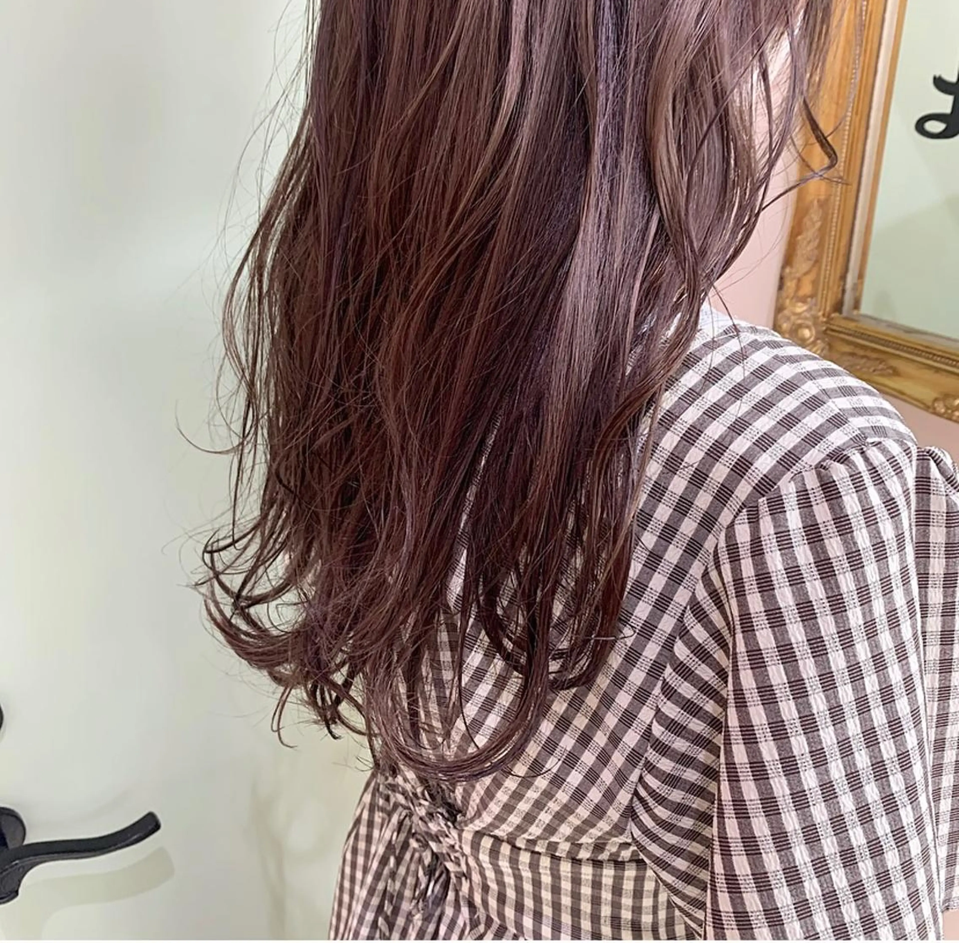 ミディアム カット ヘアカラー トリートメント 顔まわりカット/ 艶感カラー/sikiのヘアスタイル