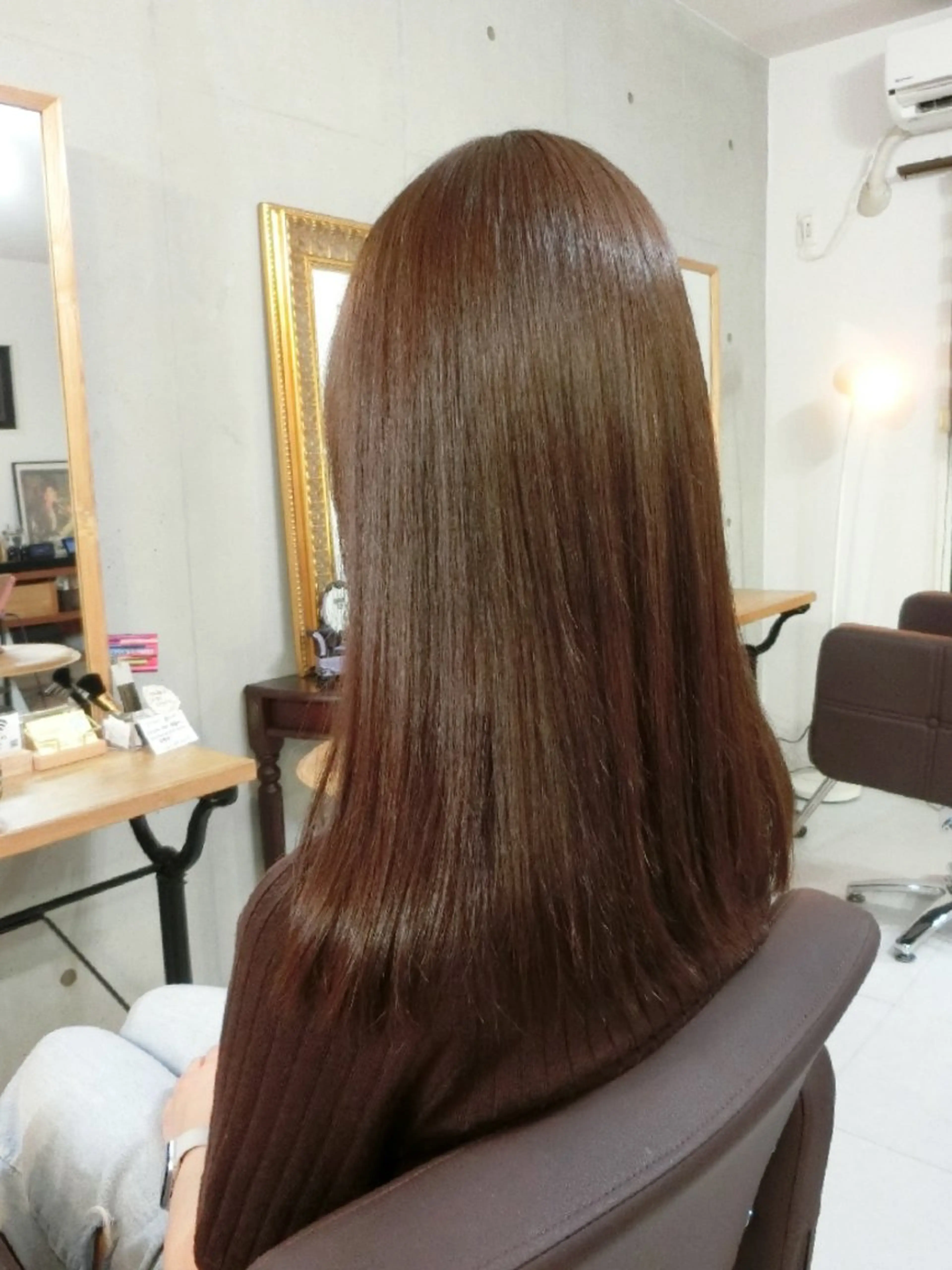 カラー セミロング ma cherie 三浦直美のヘアスタイル