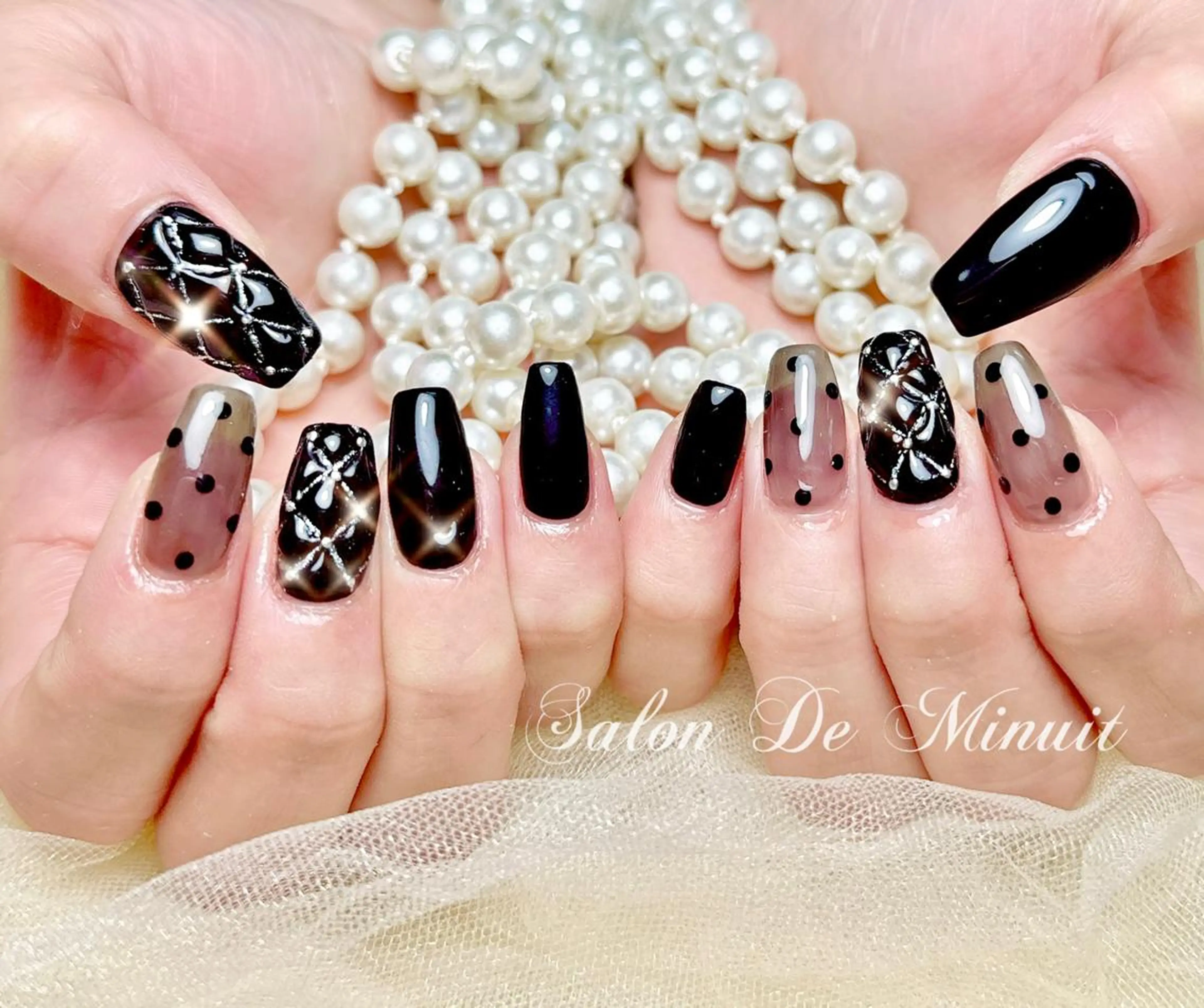 ネイル Salon de Minuit🦩のネイルデザイン