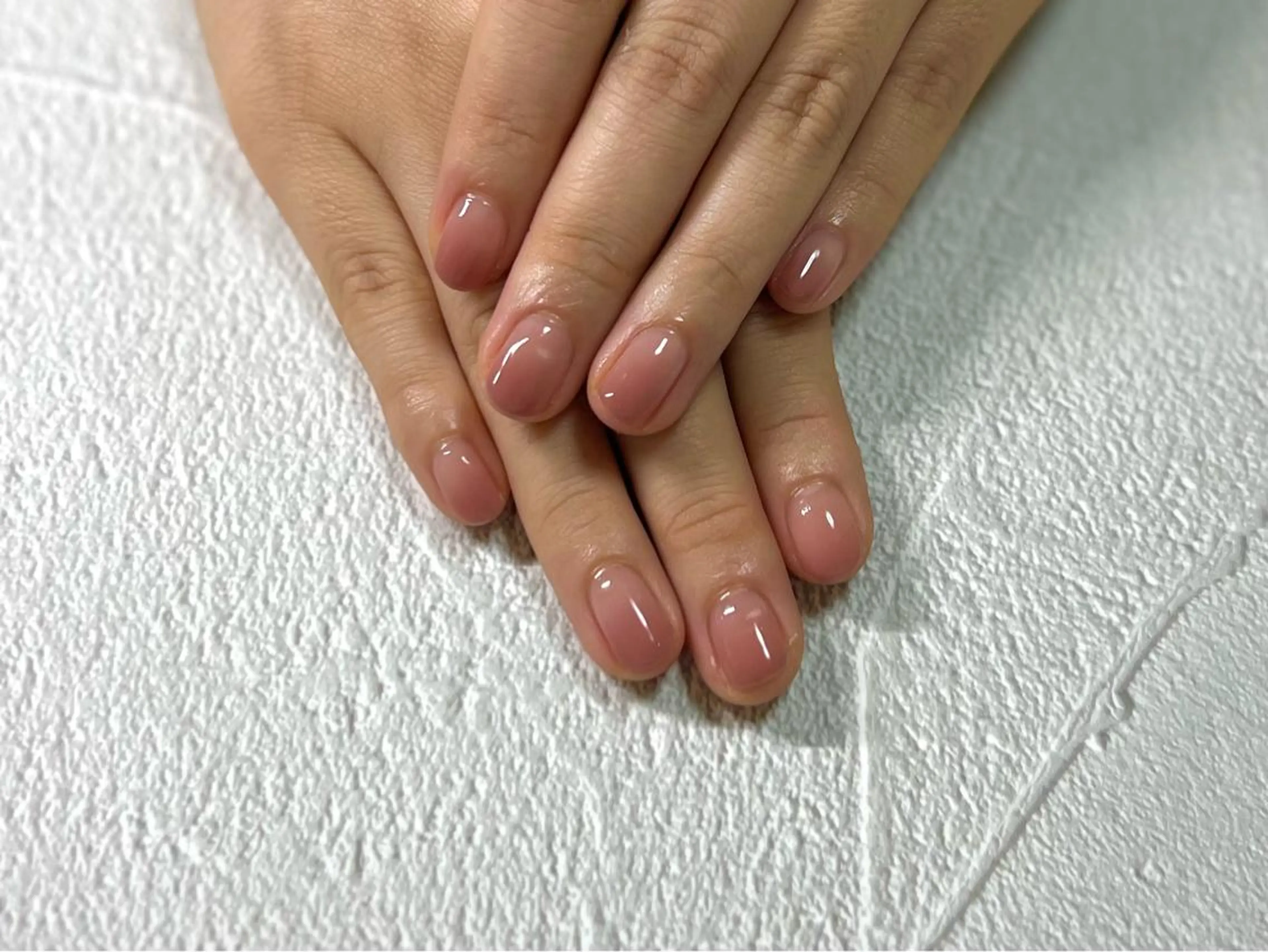 【学割】Hand ❁ グラデーションネイル（オフ・ケア込）　※メンズ利用可の写真