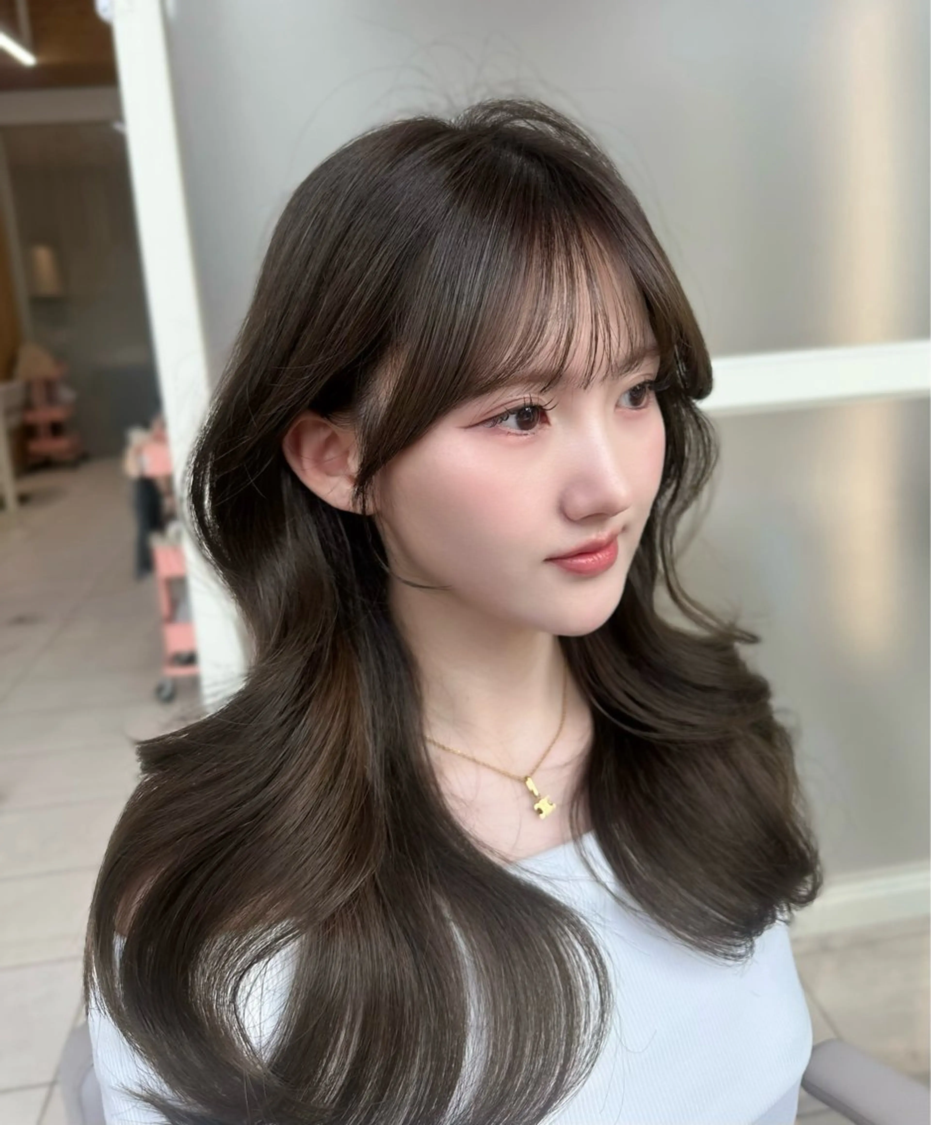 ロング oto🎀×美髪× シースルー前髪🤍のヘアスタイル