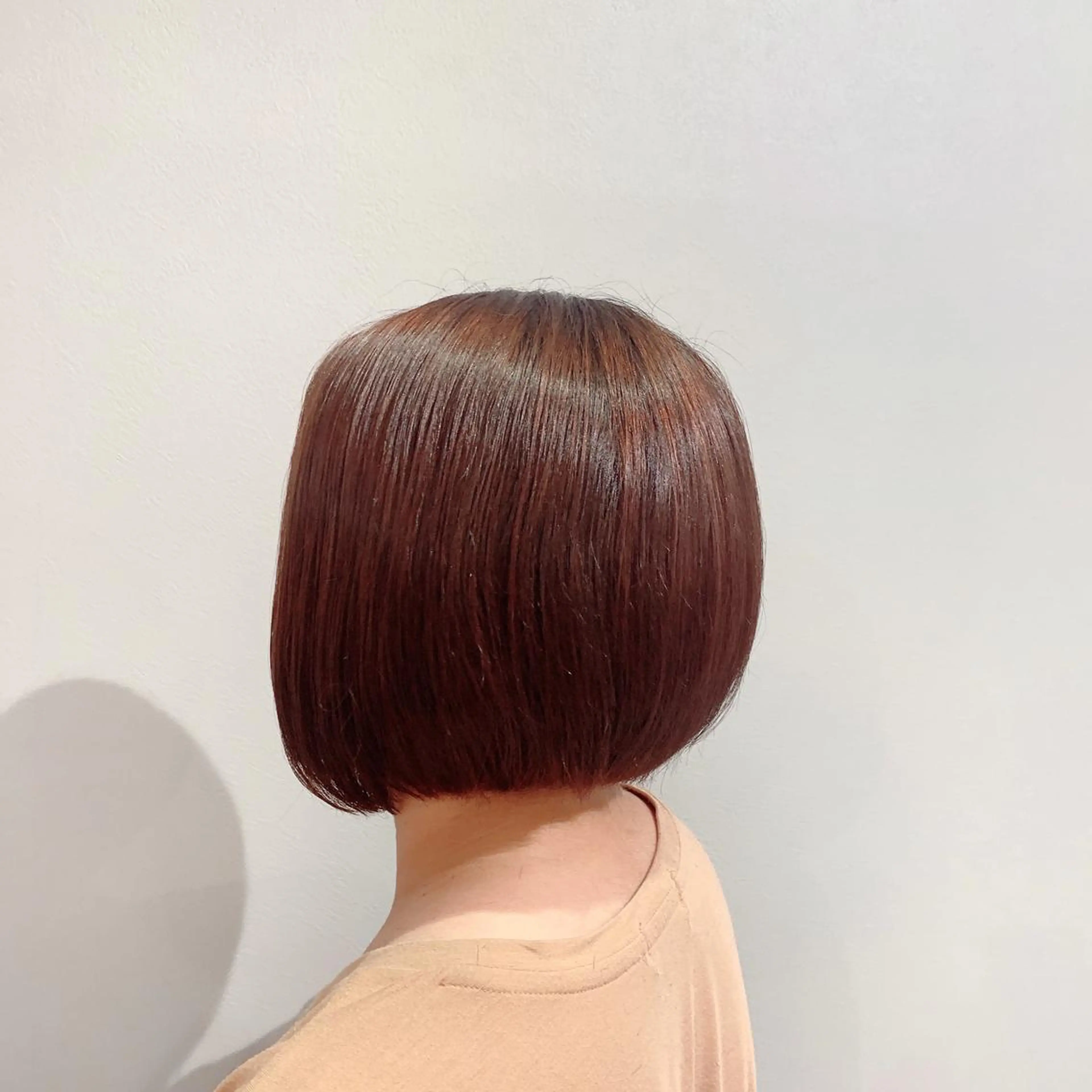 ショート 縮毛矯正×再生カラー 特化マネージャー美里のヘアスタイル