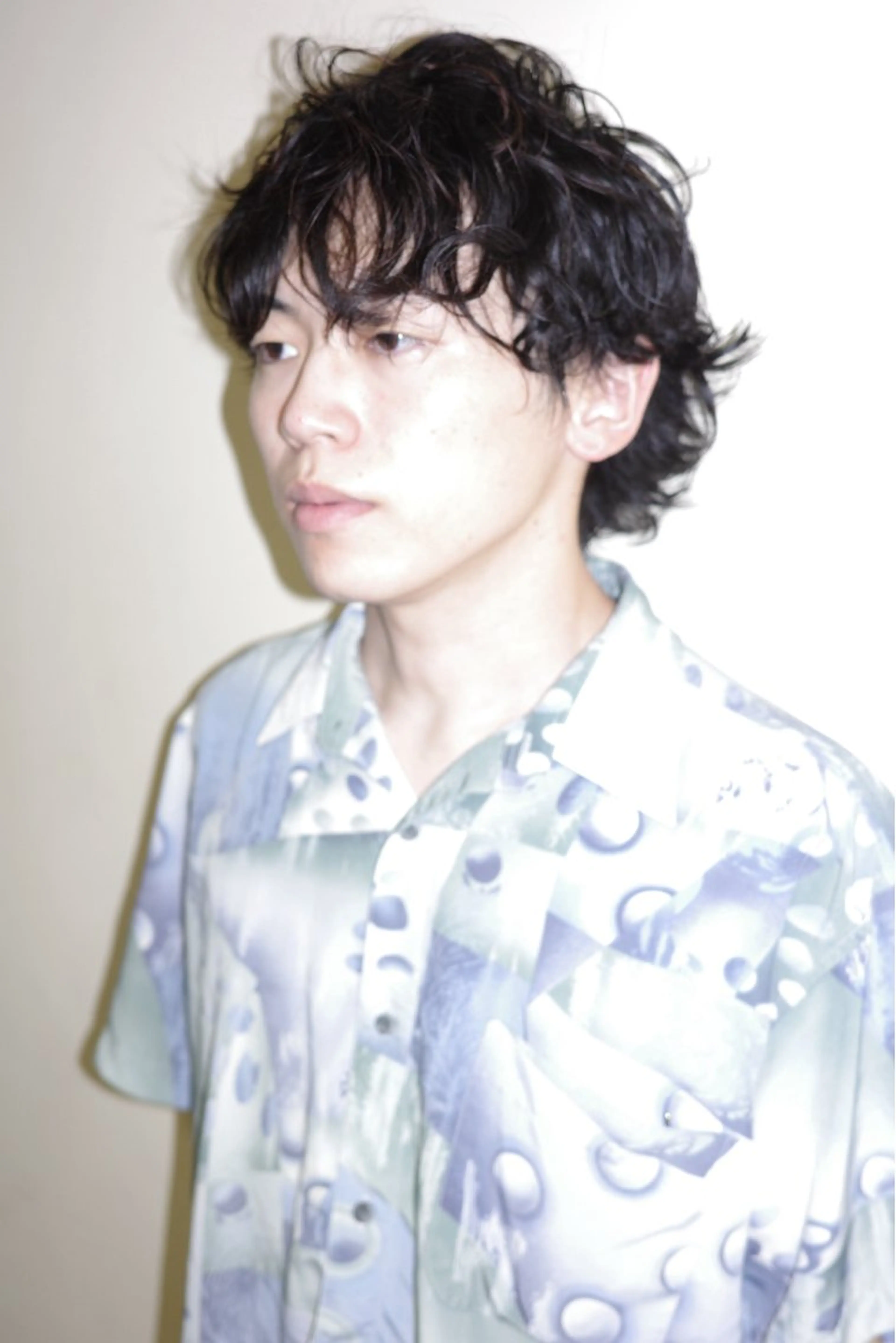 ショート パーマ メンズ メンズパーマ メンズウルフカット ウルフカット boucle所属・浅岡 昭汰のヘアスタイル