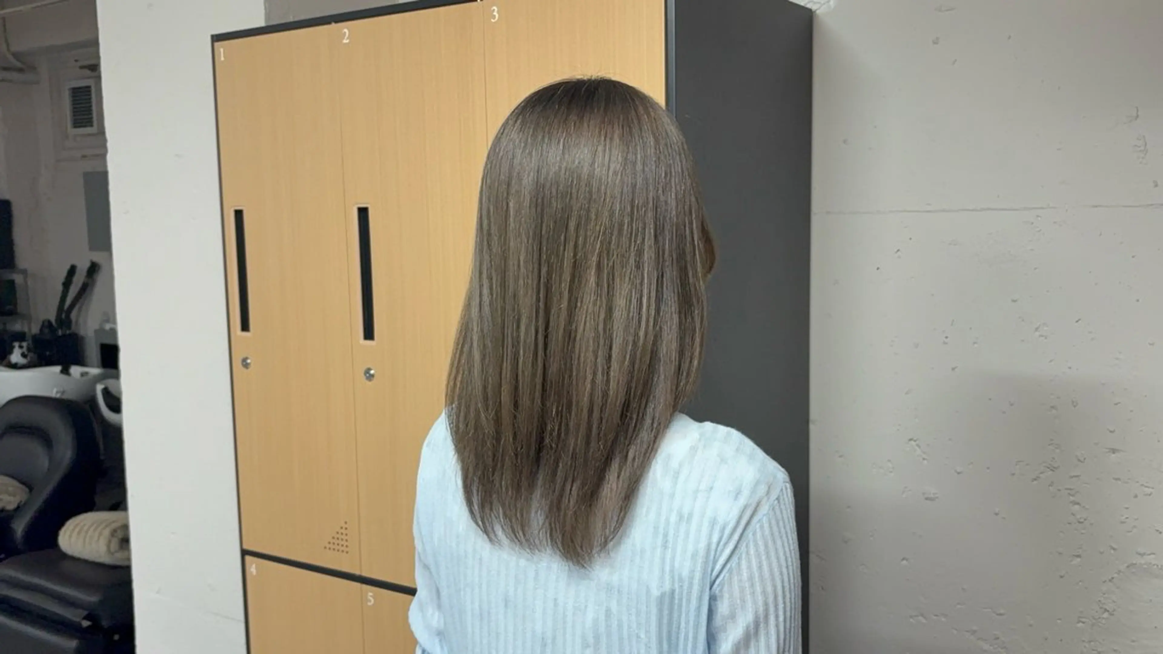 ミディアム ヘアカラー tokute 中野真咲🐺のヘアスタイル