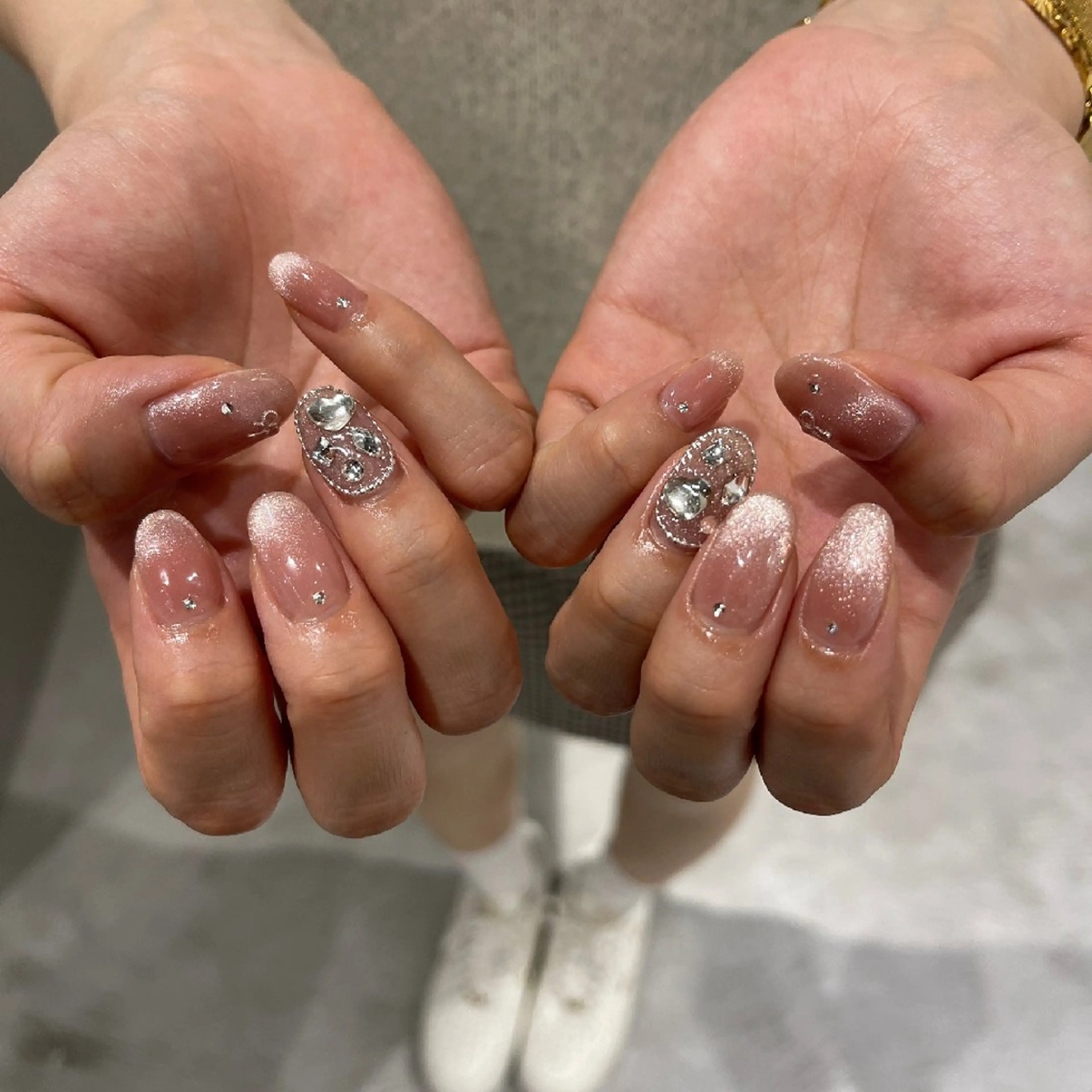 ネイル I. ARISAのネイルデザイン