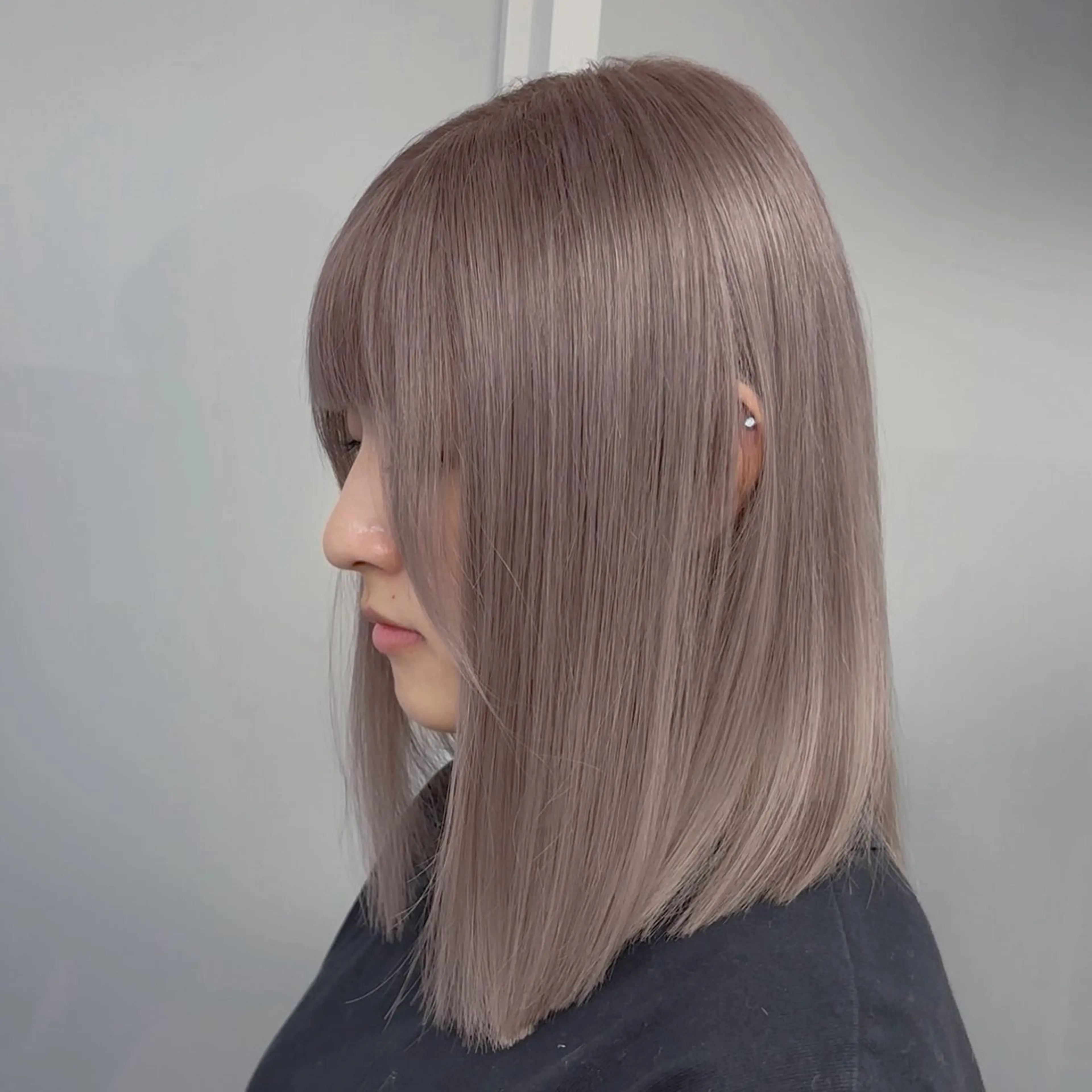 ミディアム 顔まわりレイヤー 外国人風カラー レイヤーカット トリートメント カット ヘアカラー トリートメント ☘️透明感特化カラー /レイヤーmaya☘のヘアスタイル