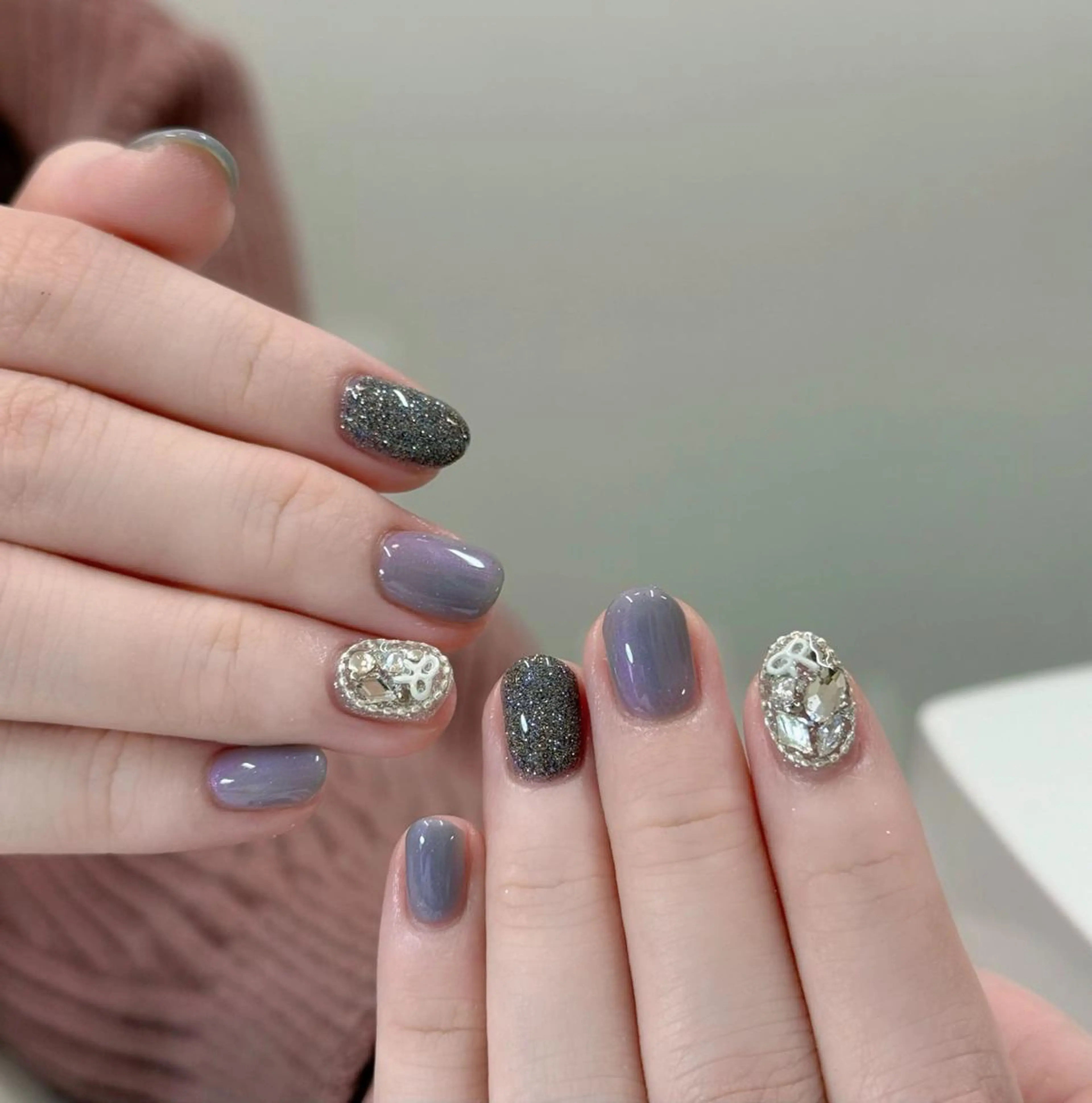 ネイル フットネイル ジェルネイル マグネットネイル 持ち込み ワンカラーネイル ハンドネイル ANA 168 池袋のネイルデザイン