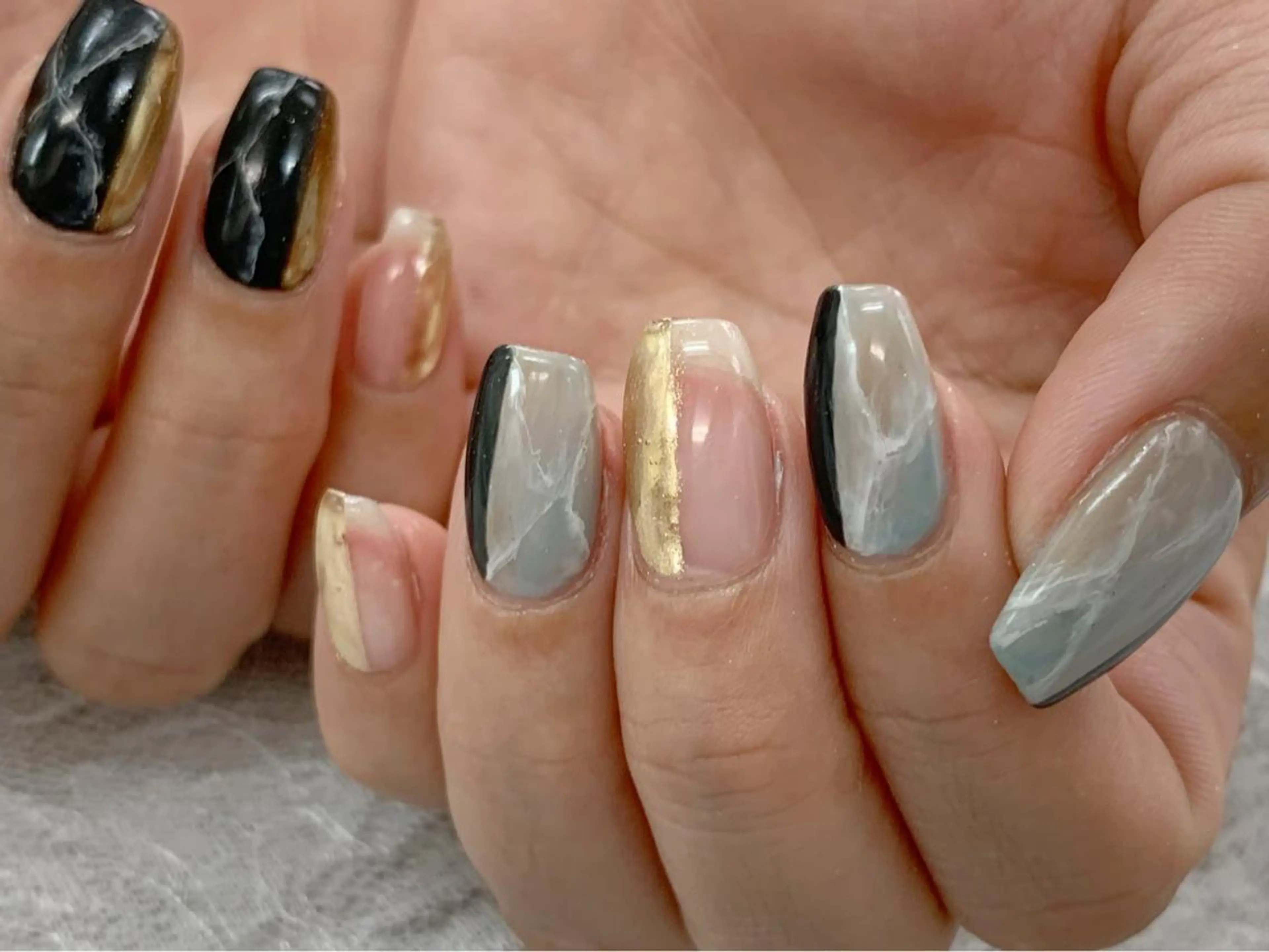 ショート ネイル 大理石ネイル(マーブル) -yuu-所属・Lino ﾟのネイルデザイン