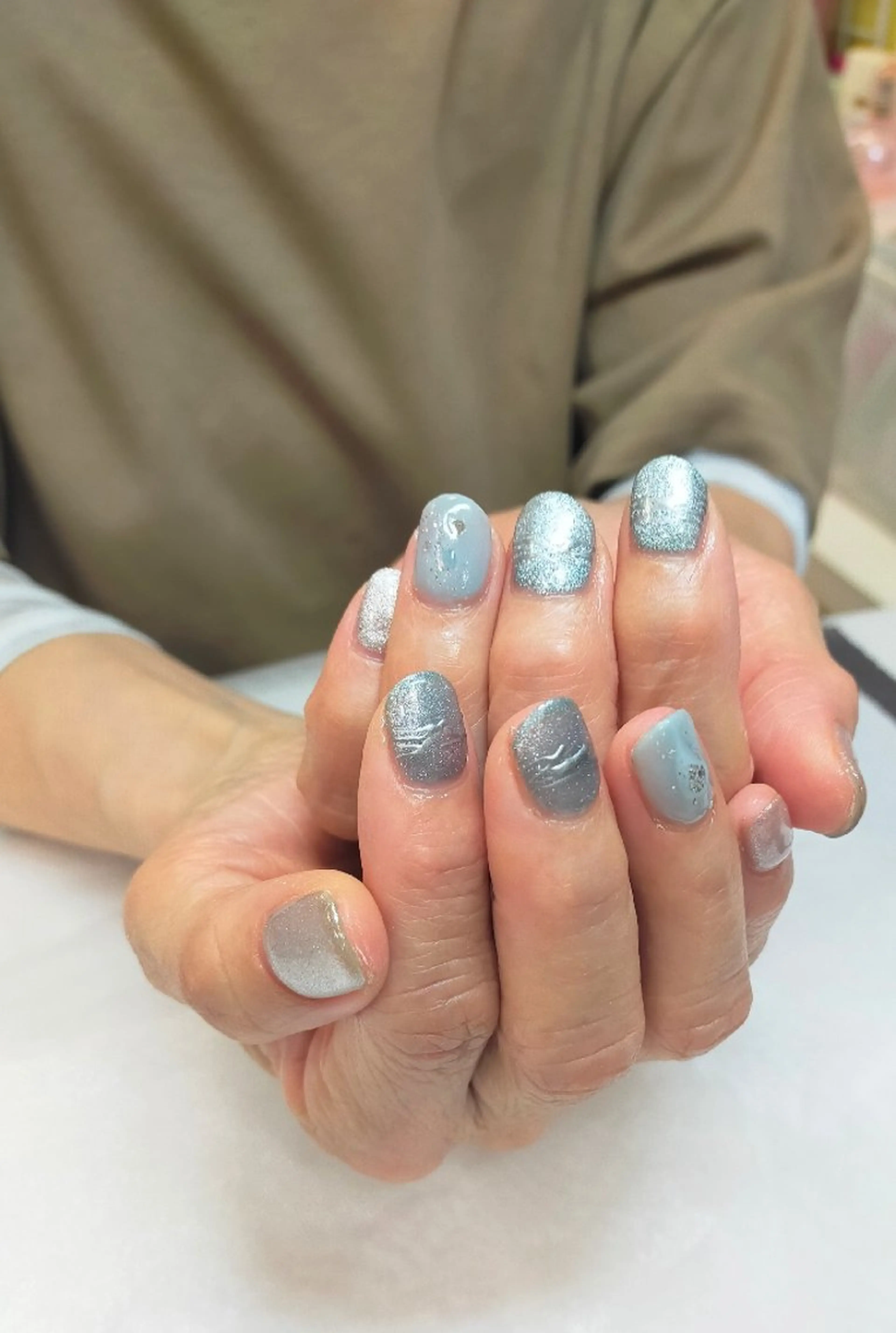 ネイル ブルー ニュアンスネイル 夏ネイル マルヤス化粧品店所属・maruyasu. yのネイルデザイン