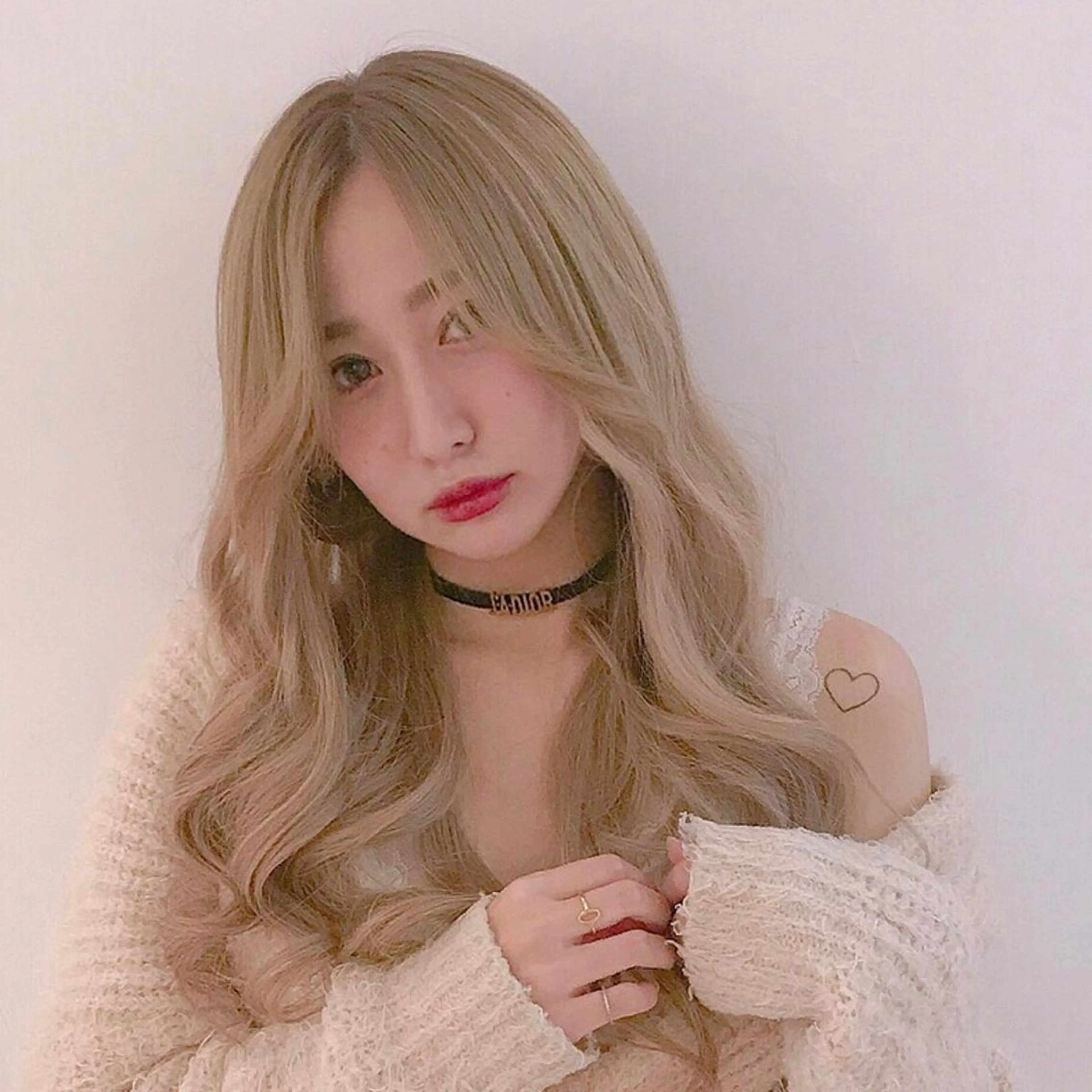 ロング ヘアカラー トリートメント GO TODAYシェアサロン原宿Leap店所属・髪質改善 レイヤー Naoyaのヘアスタイル