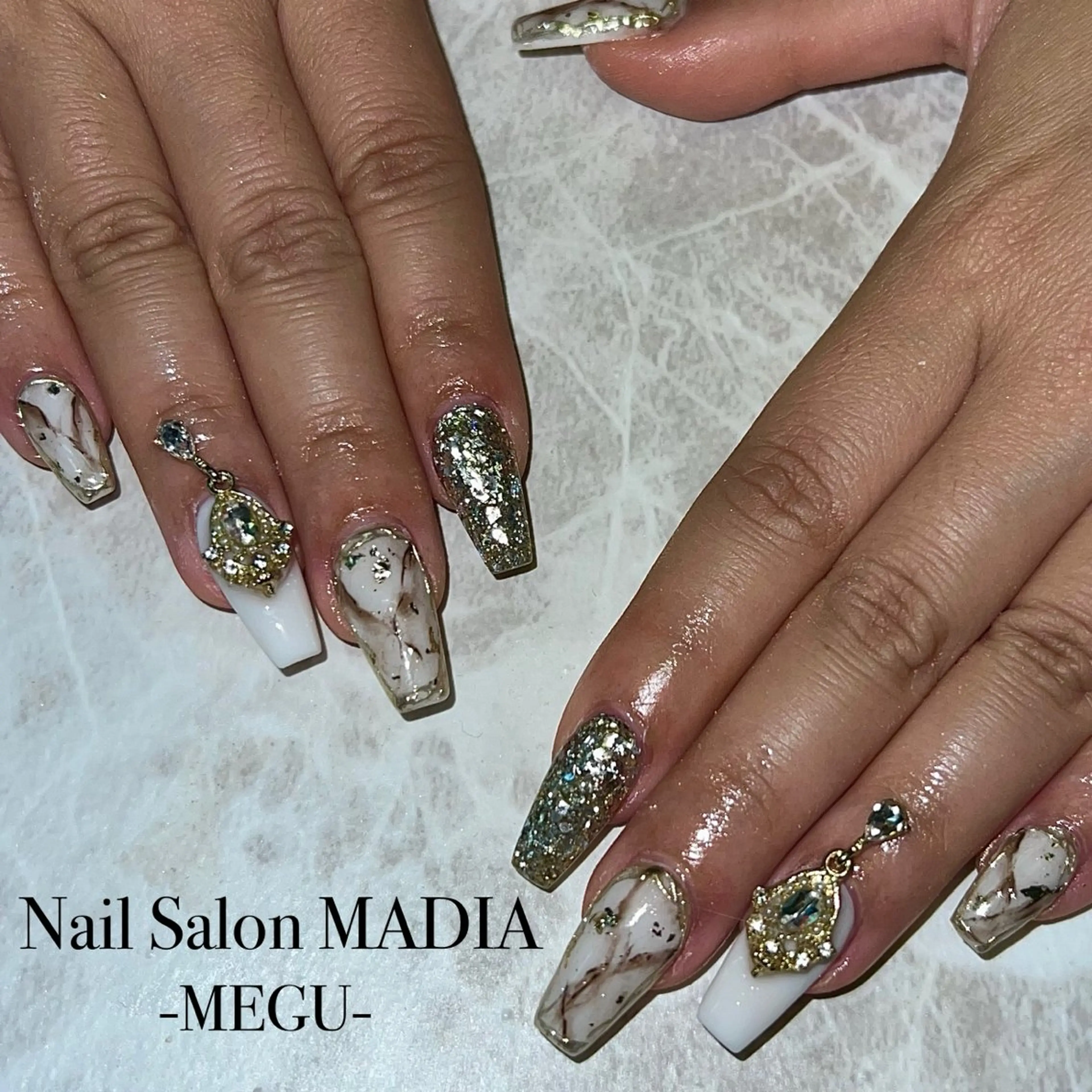 ネイル MADIA藤沢所属・MADIA MEGUのネイルデザイン