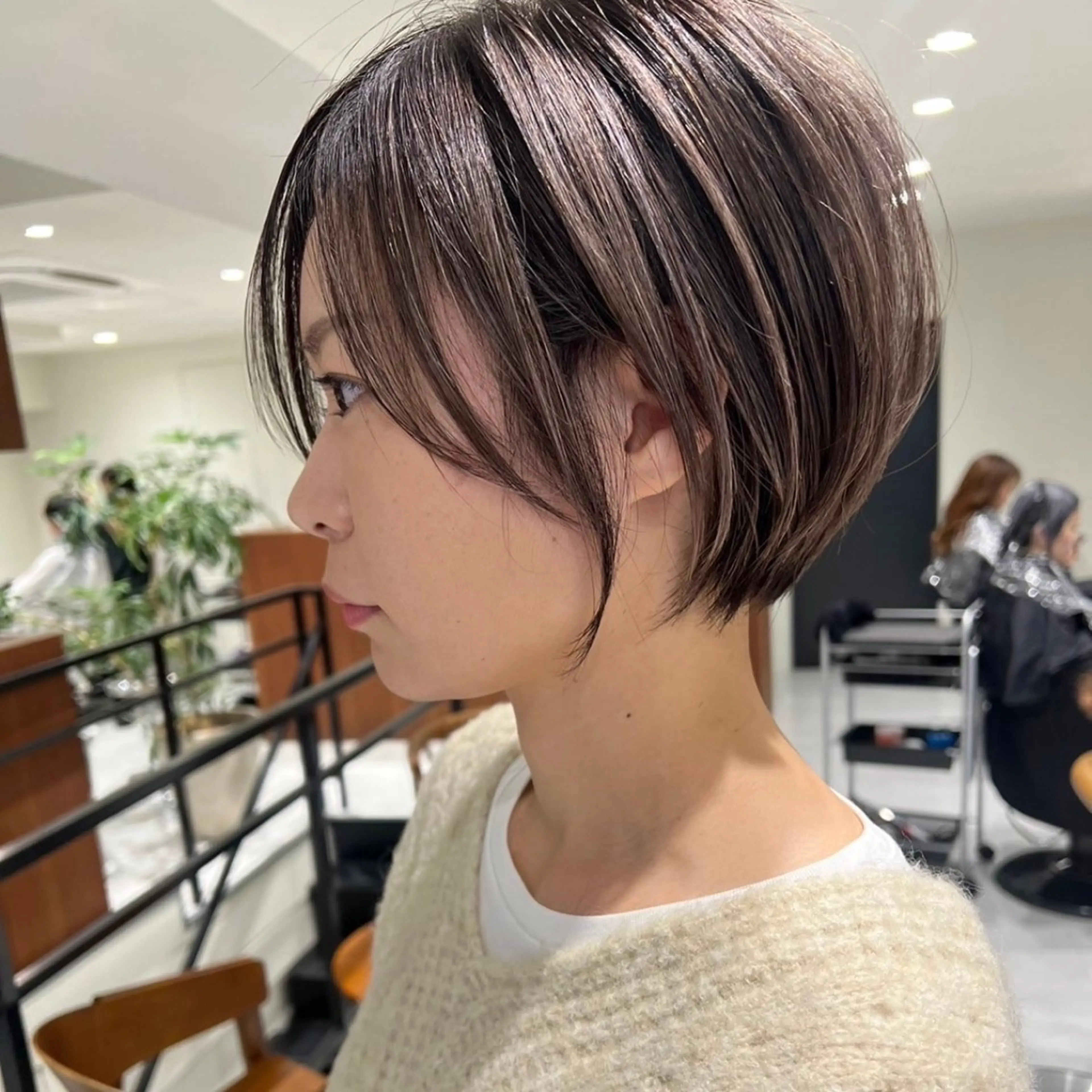 ショート カット ヘアカラー ショート特化✨ 津々美のヘアスタイル
