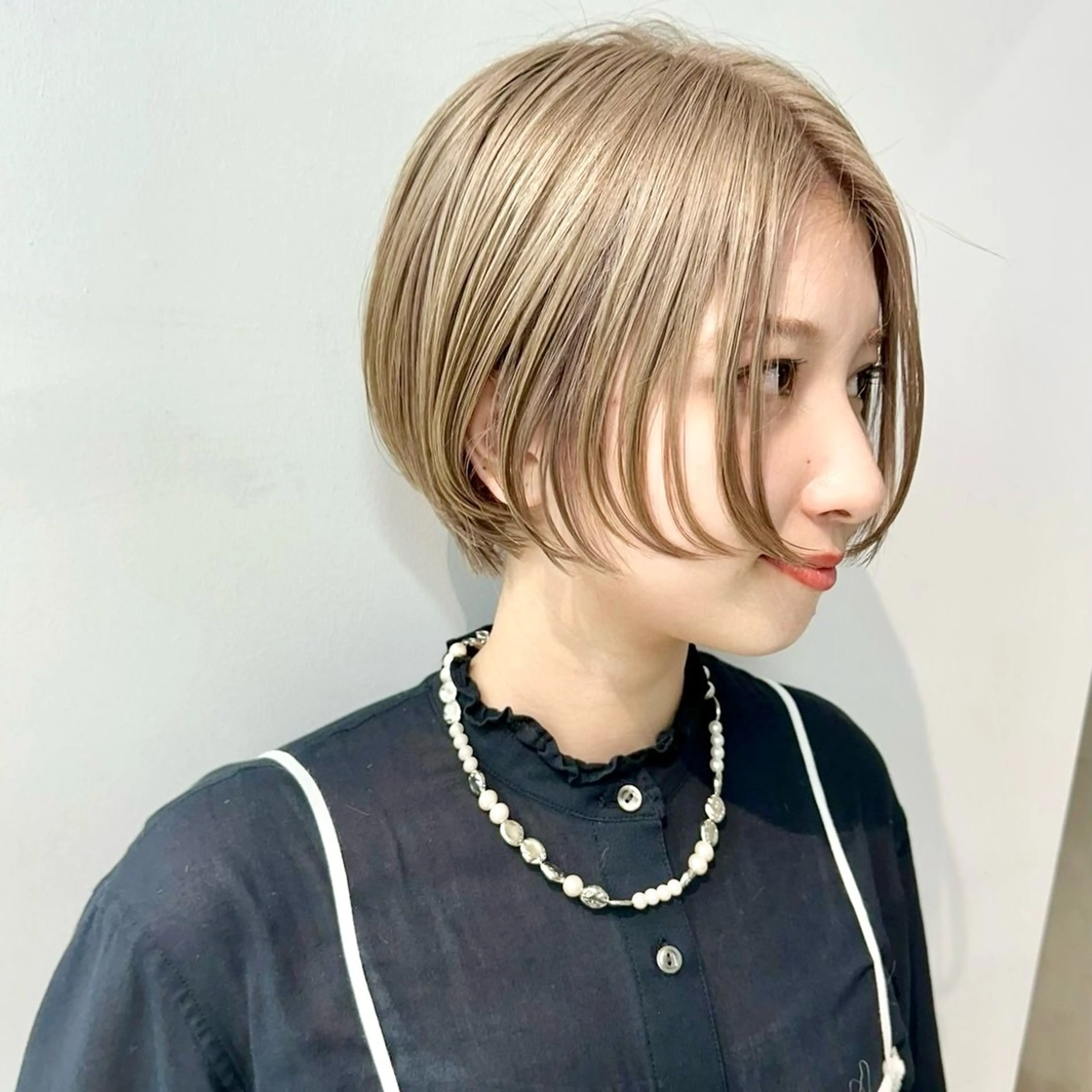 ショート カラー カット ヘアカラー 透け感カラー 🌱いわさきのヘアスタイル
