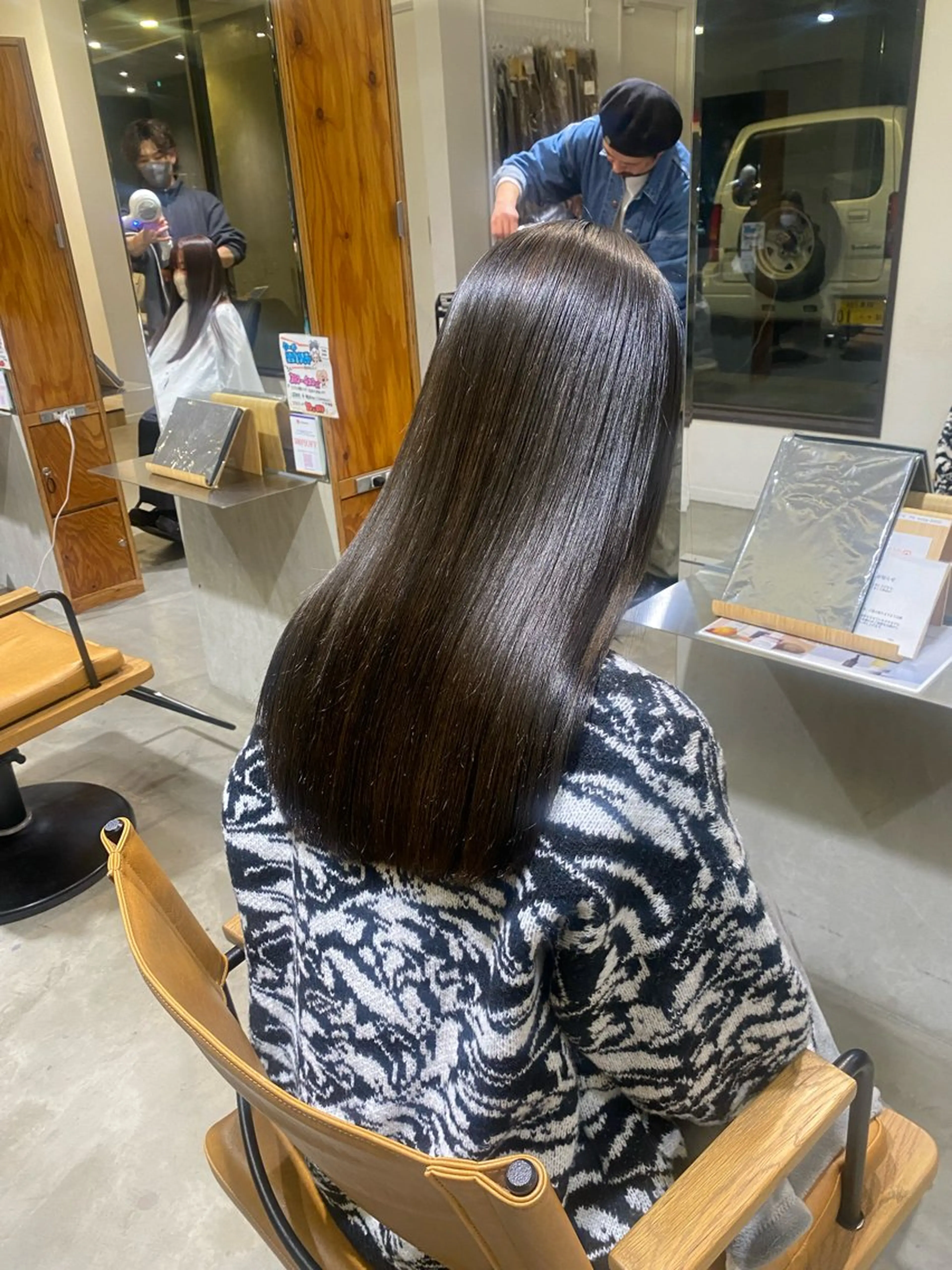 ロング カラー 透明感カラー 天羅のヘアスタイル