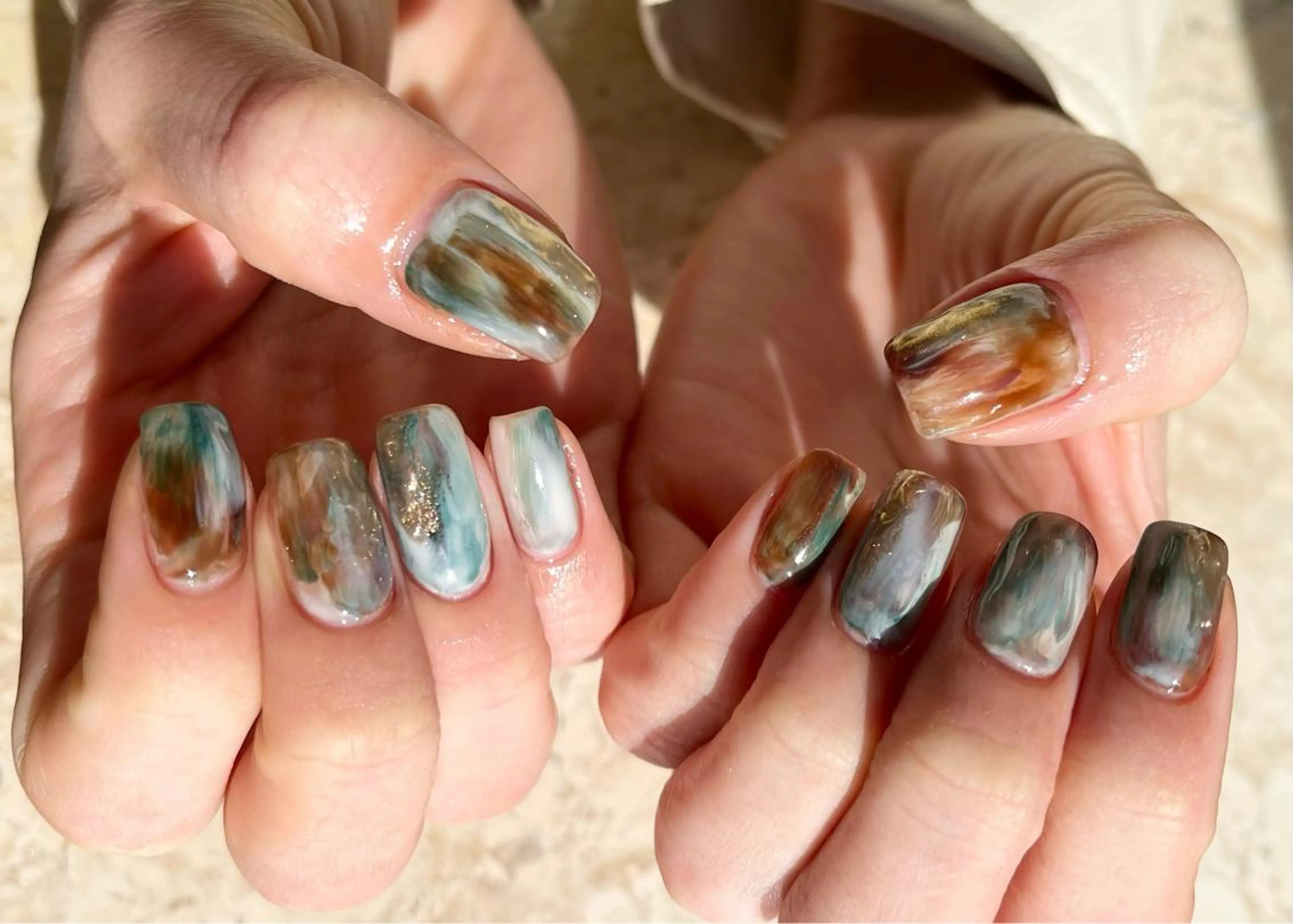ネイル クリアネイル ジェルネイル 氷ネイル・うるうるネイル 韓国ネイル ニュアンスネイル mieux IZUMiのネイルデザイン