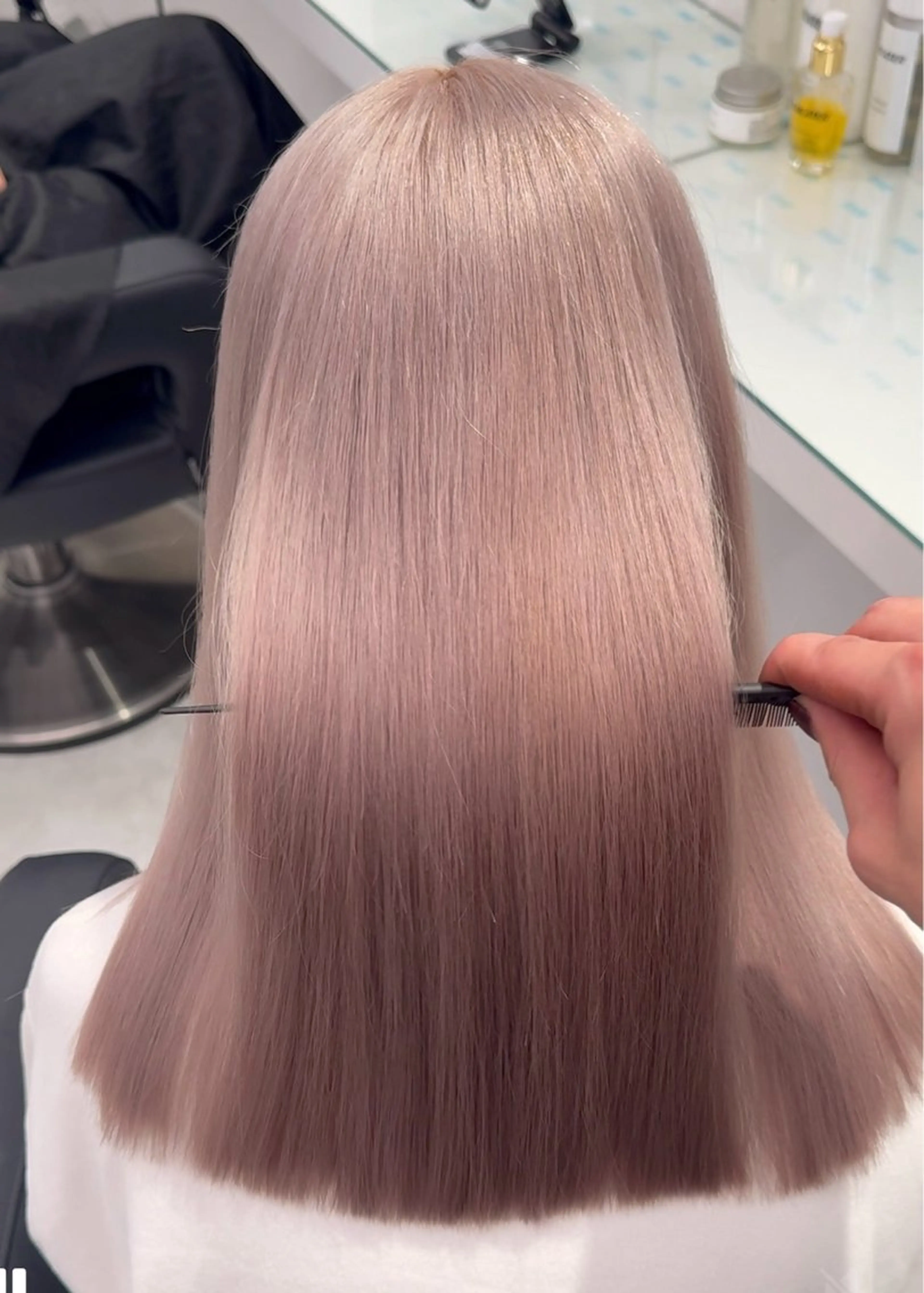 セミロング カラー ヘアカラー ツヤ髪透明感🐈‍⬛ 🦴ෆ‪maiෆ🦴のヘアスタイル