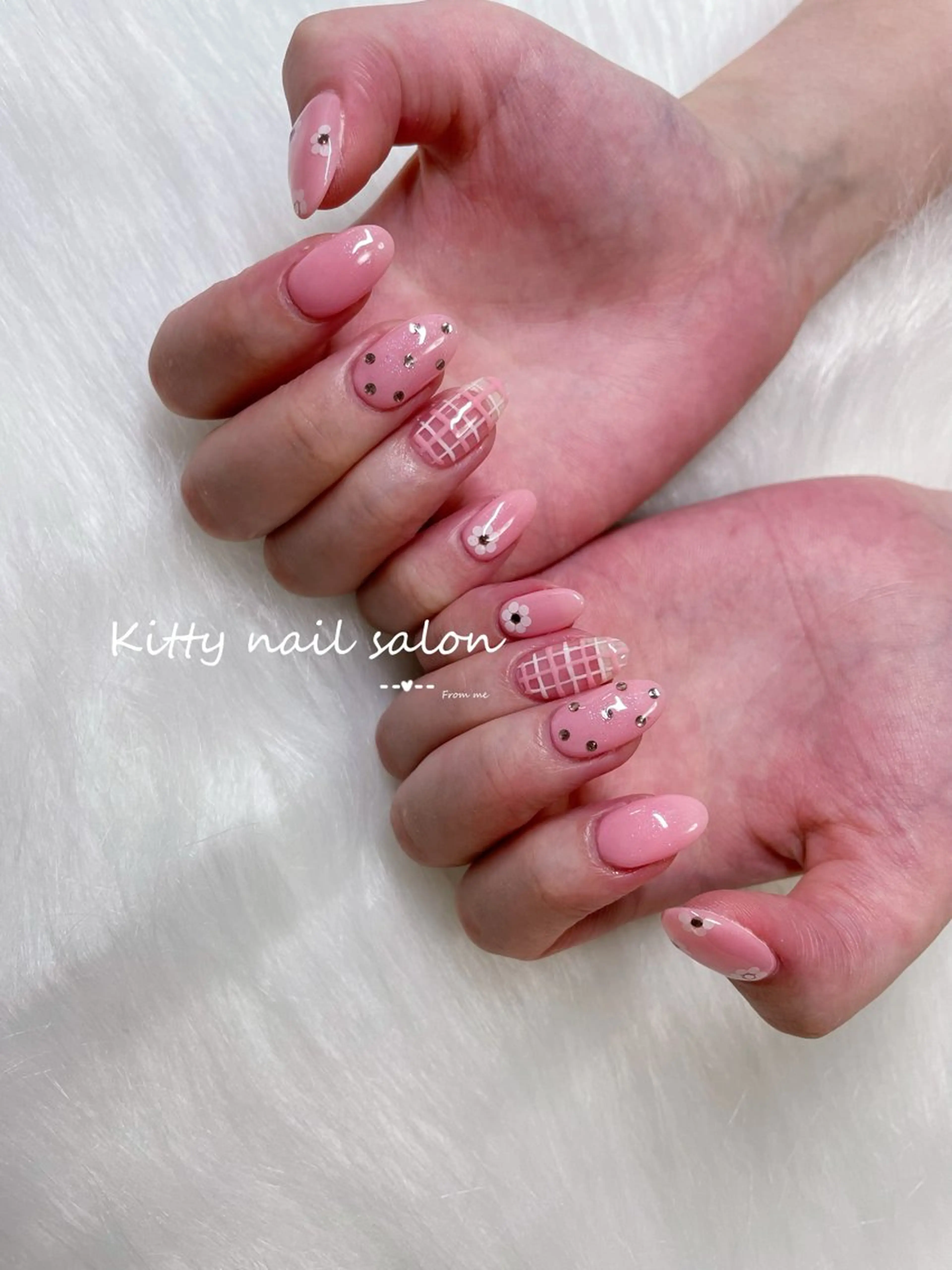ネイル ハンドネイル kitty nail salonのネイルデザイン