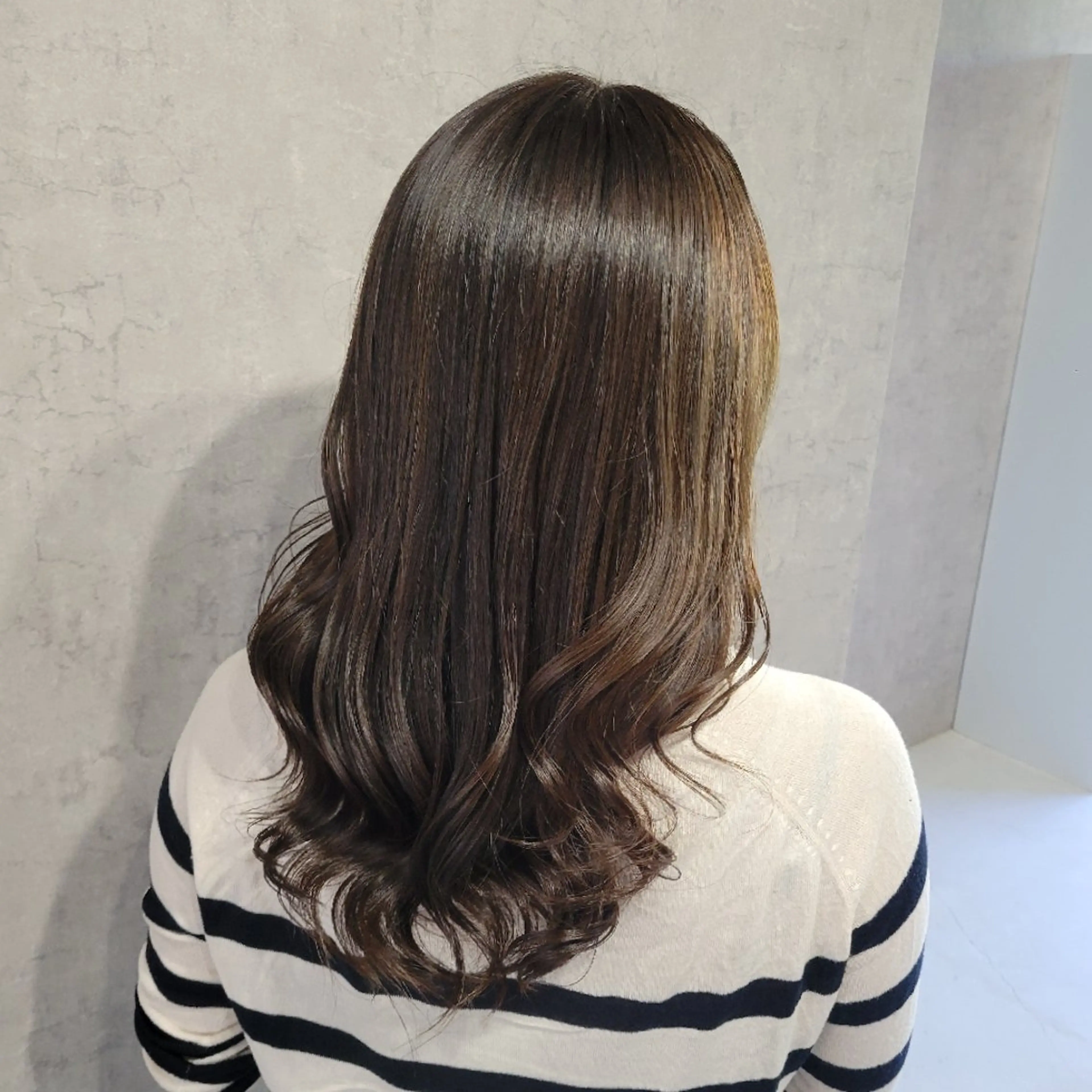 ロング ヘアカラー トリートメント THREE所属・大辻健太(オオツジ ケンタ)/髪質改善のヘアスタイル