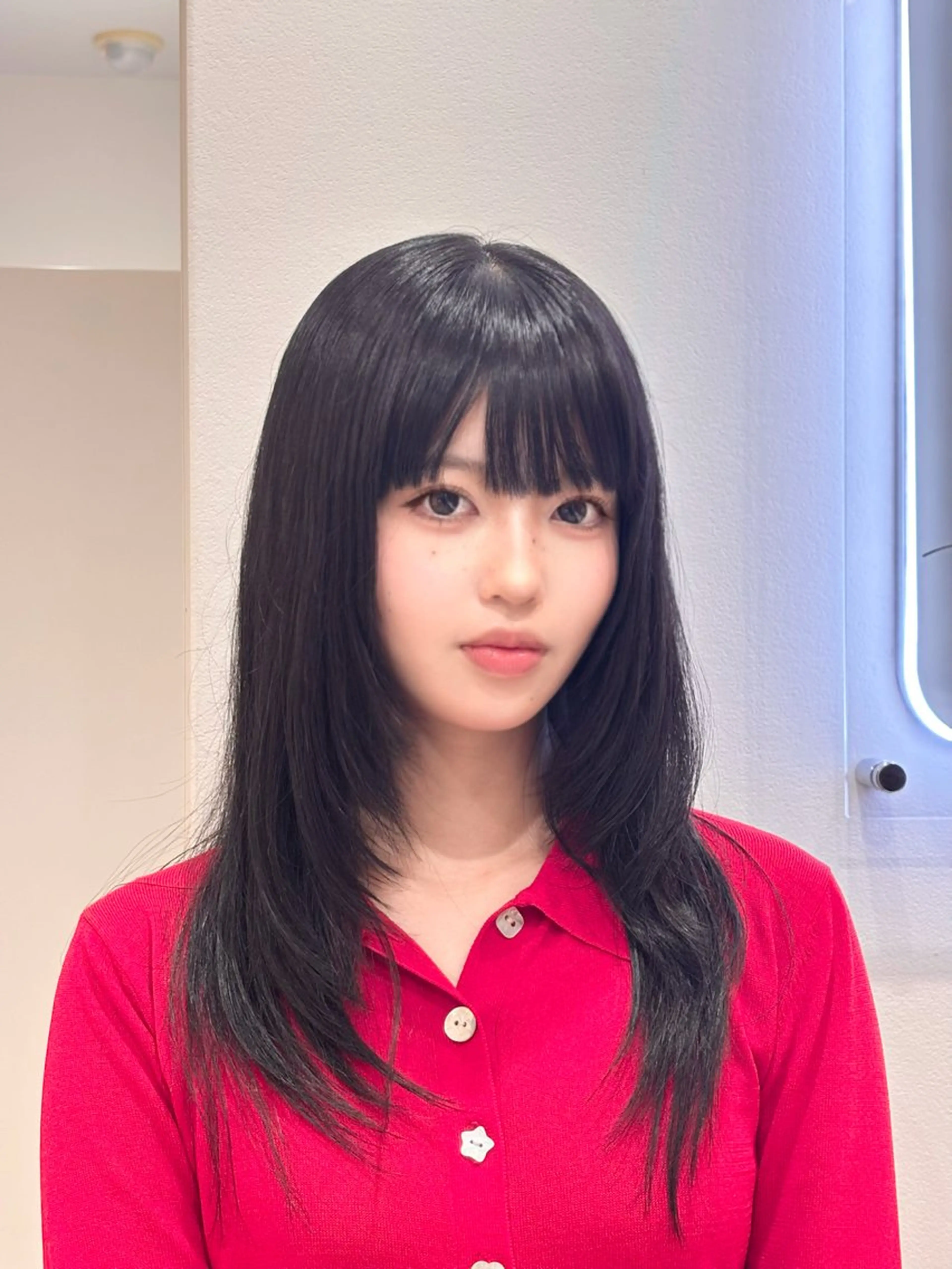 ロング ヘアカラー トリートメント イウラ ショウヤのヘアスタイル