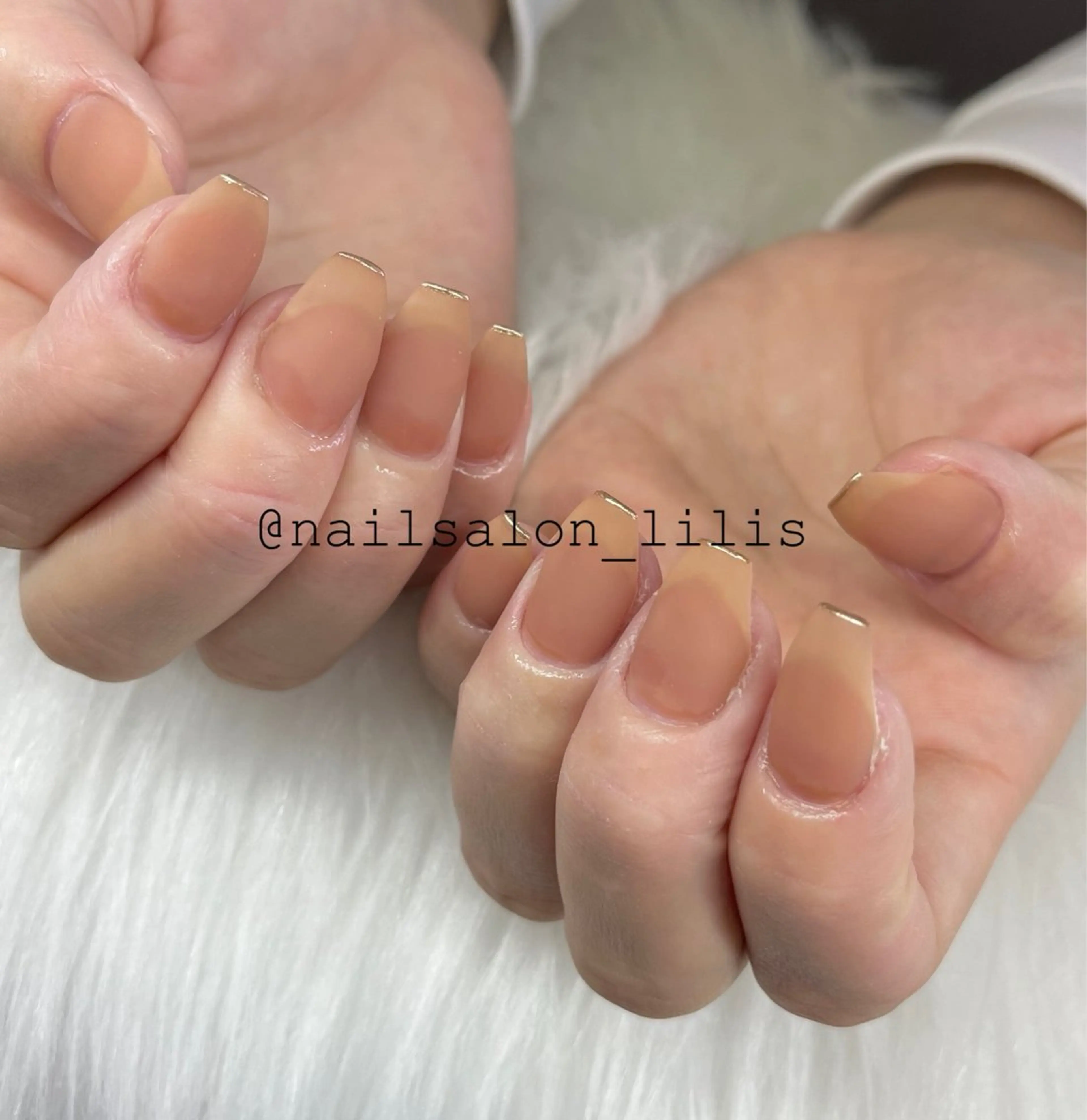 ネイル ミラーネイル ハンドネイル nailsalon lilis所属・nailsalon Lilisのネイルデザイン
