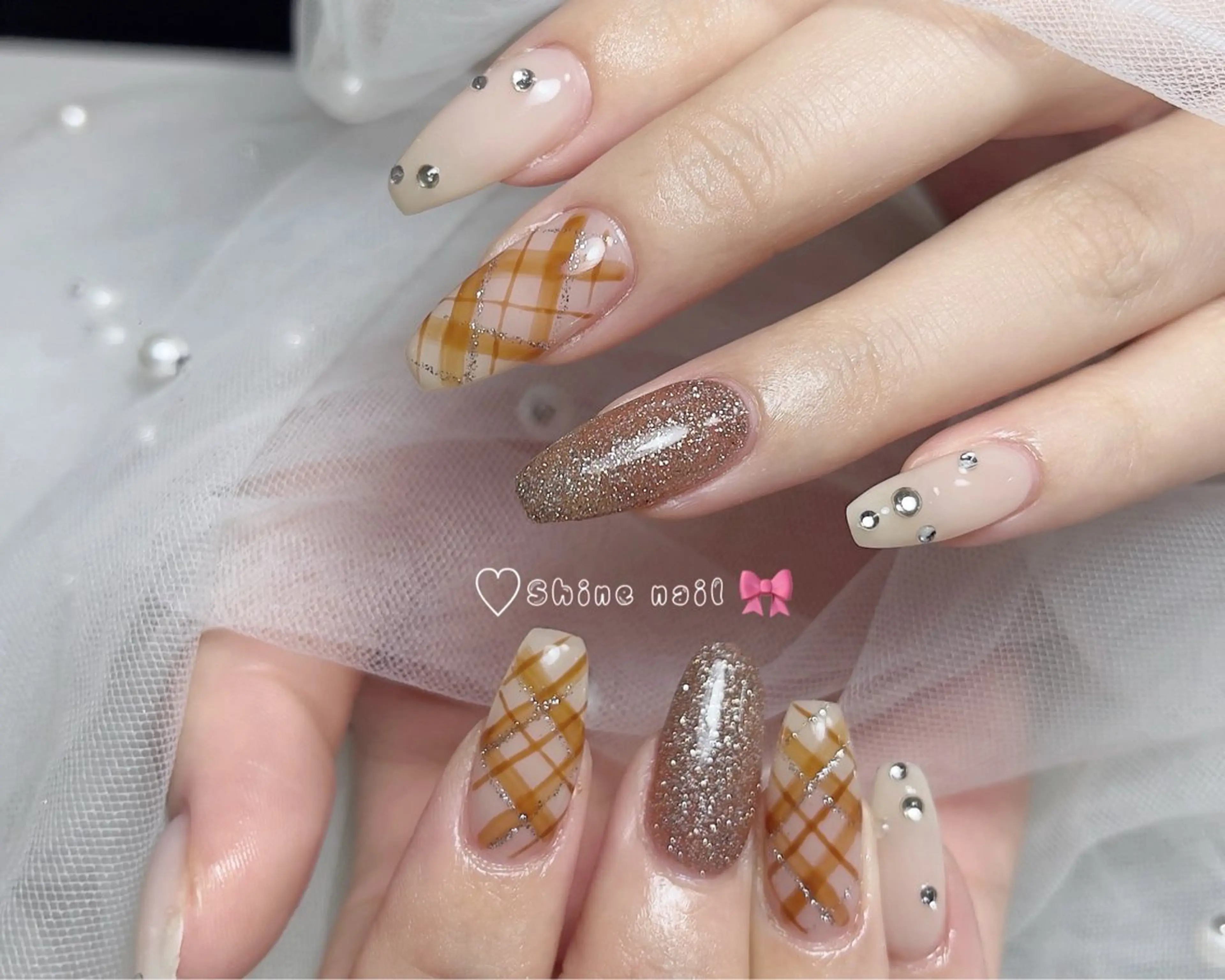 ネイル ハンドネイル 〜Shine Nail〜【サイナネイル】パラジェル／ 長さだし／持ち込み／ワンホン／フィルイン所属・サイナ🎀 長さだし&デザインのネイルデザイン