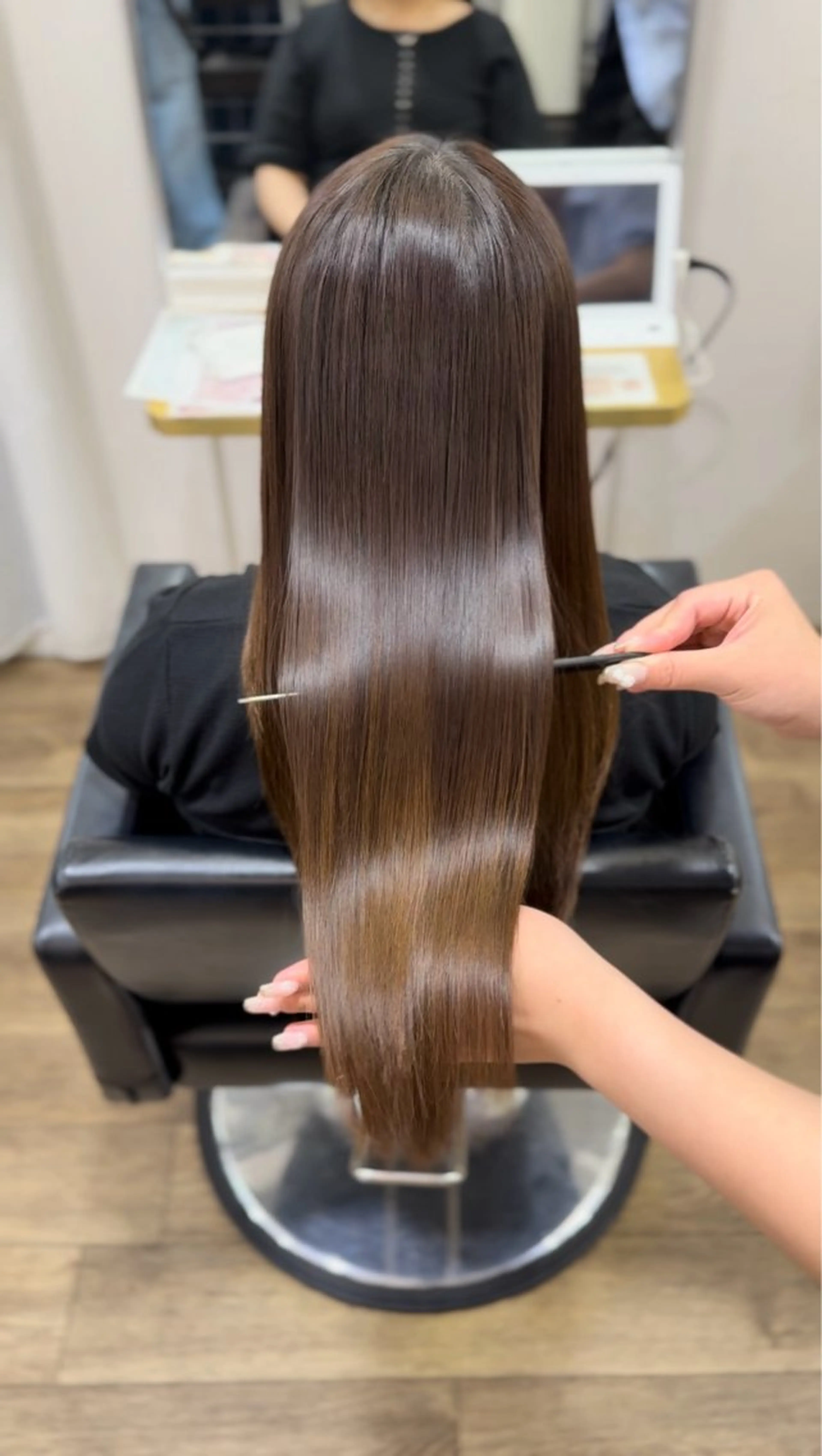 ロング カット 縮毛矯正 髪質改善特化／透明感 カラー／ＡＫＡＮＥ♡のヘアスタイル