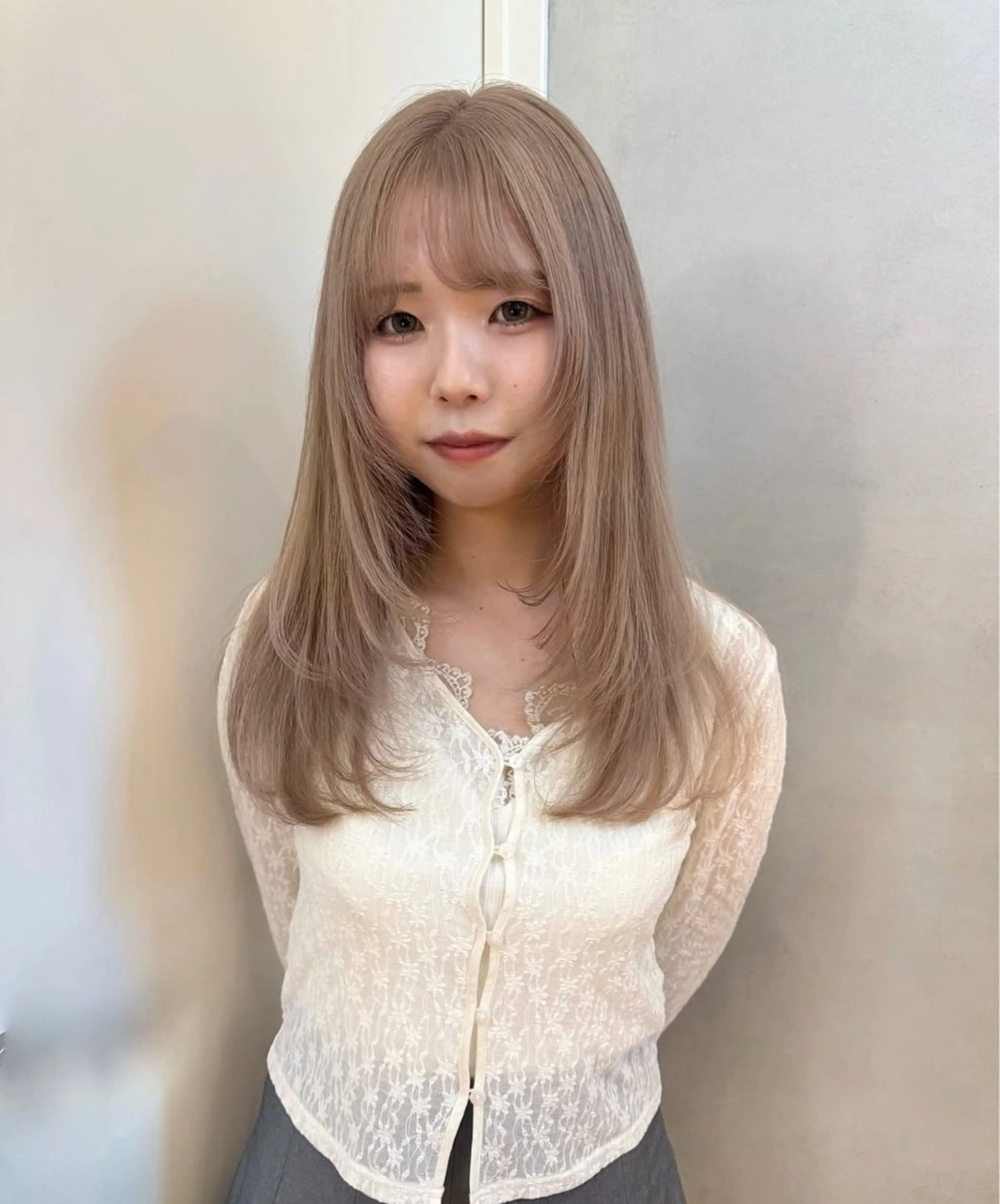 ロング カラー ヘアアレンジ カット ヘアカラー ハイトーン mamiのヘアスタイル