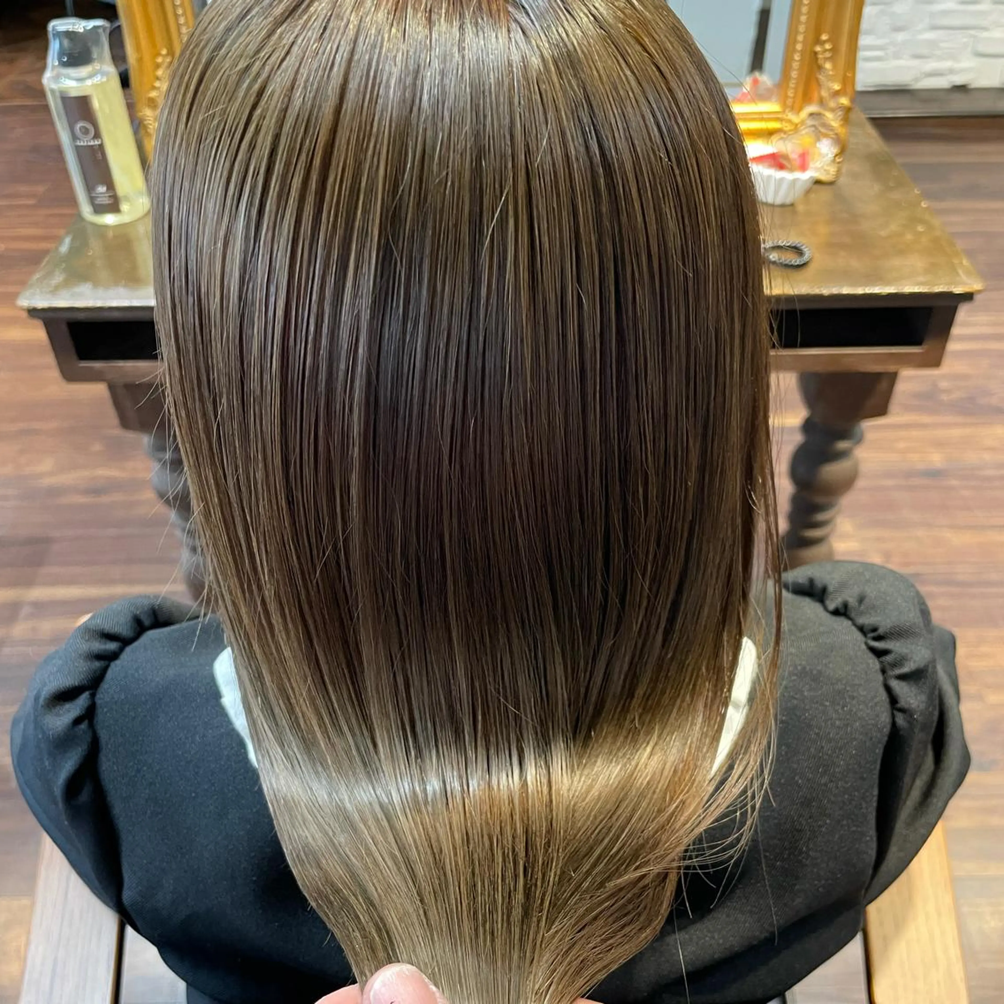 セミロング Michel by chainon ミッシェルバイシェノン所属・美髪職人/傷ませない カラー/橋本拓弥のヘアスタイル