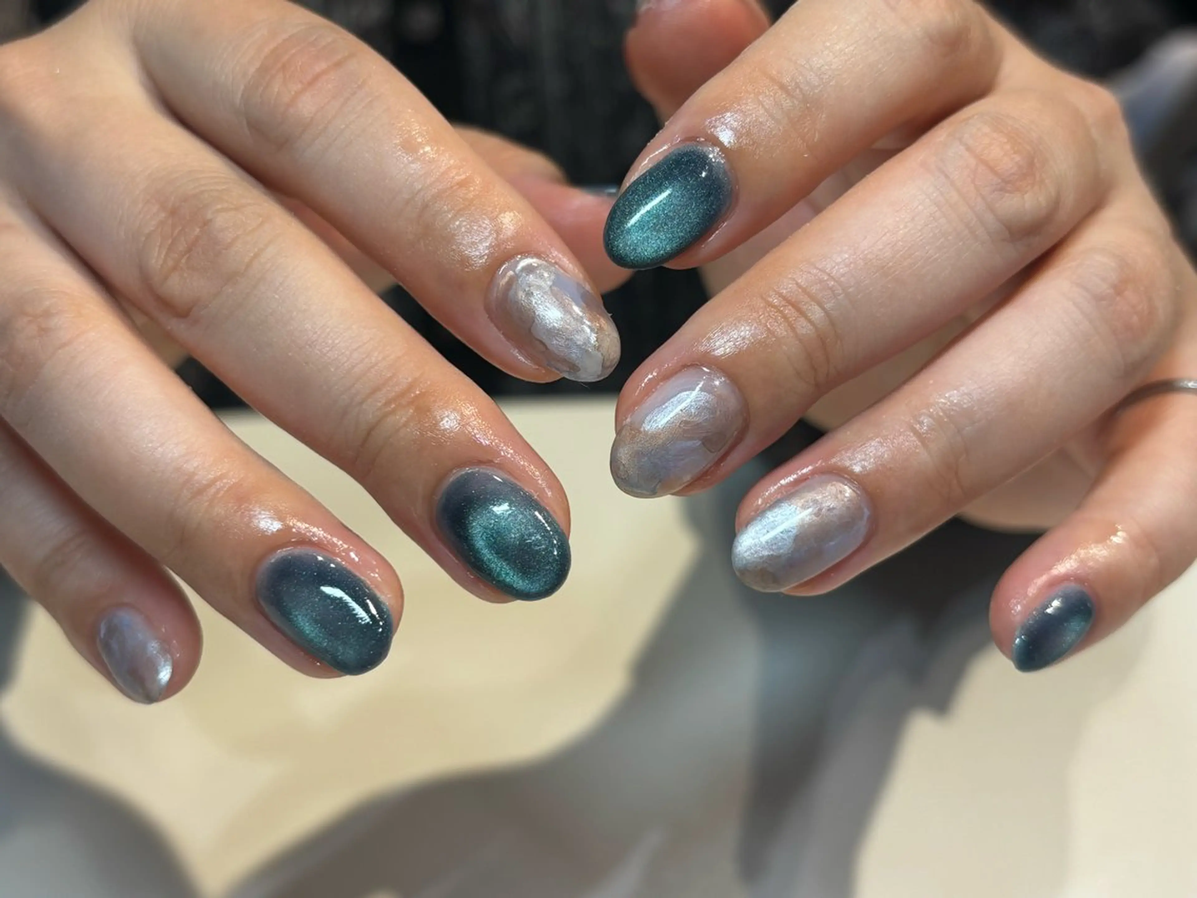 ネイル フットネイル フレンチネイル ジェルネイル グラデーション マグネットネイル ハンドネイル ヘアー.ネイル二刀流 misa🫧のヘアスタイル
