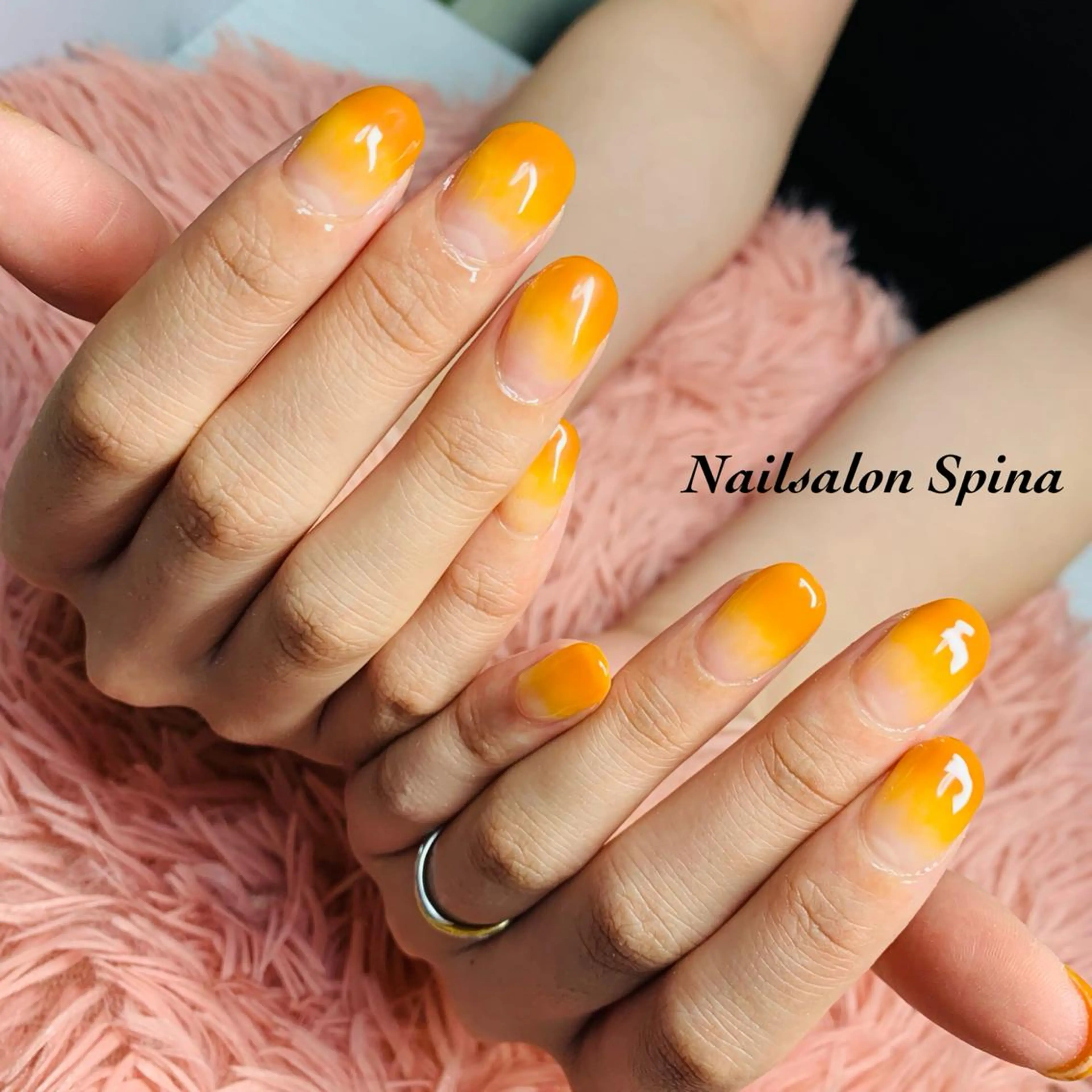 ネイル アートネイル オーロラネイル ブラウン ジェルネイル グラデーション Nailsalon Spina 琴美のネイルデザイン