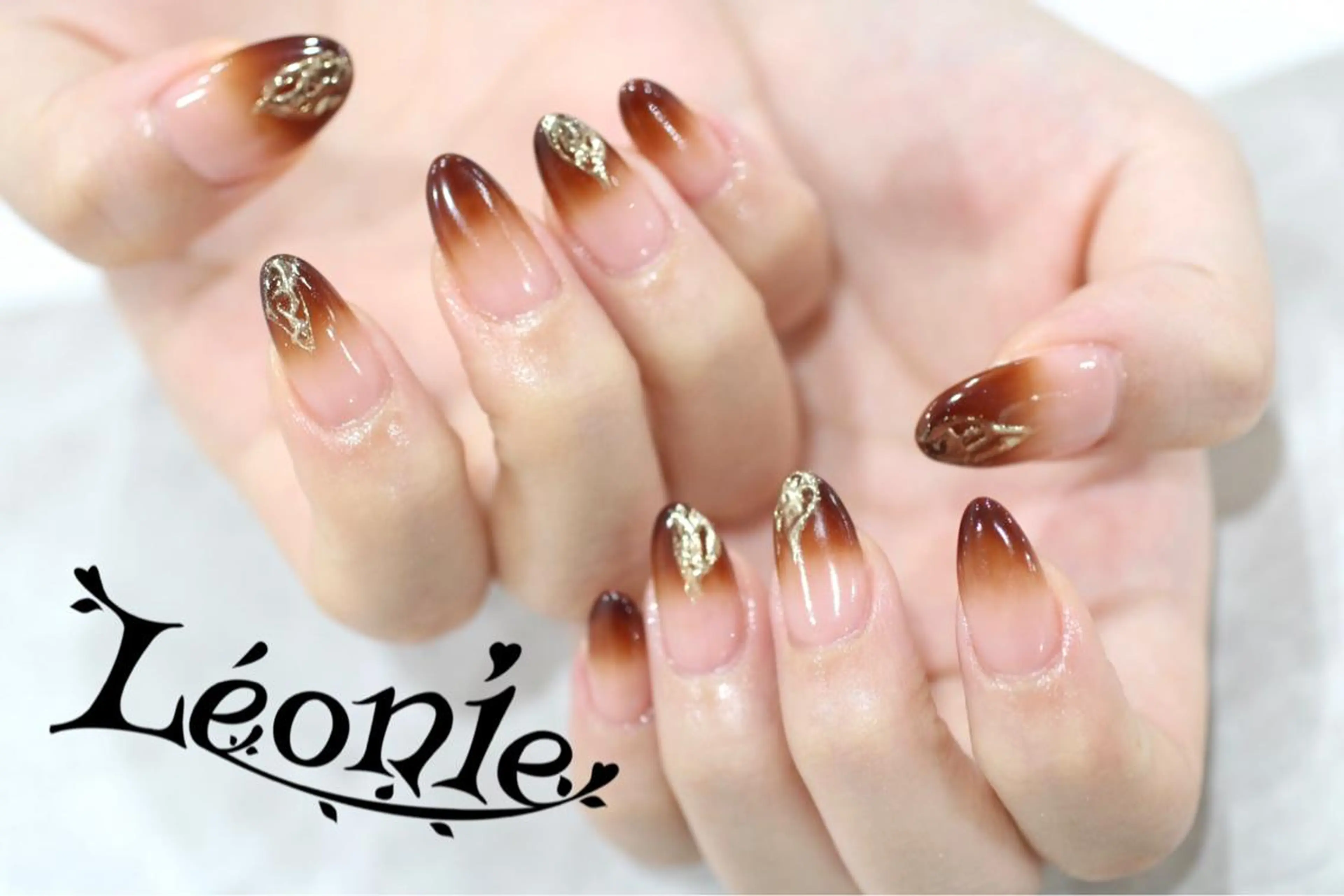 ネイル アートネイル グラデーション Leonie やまざきのネイルデザイン